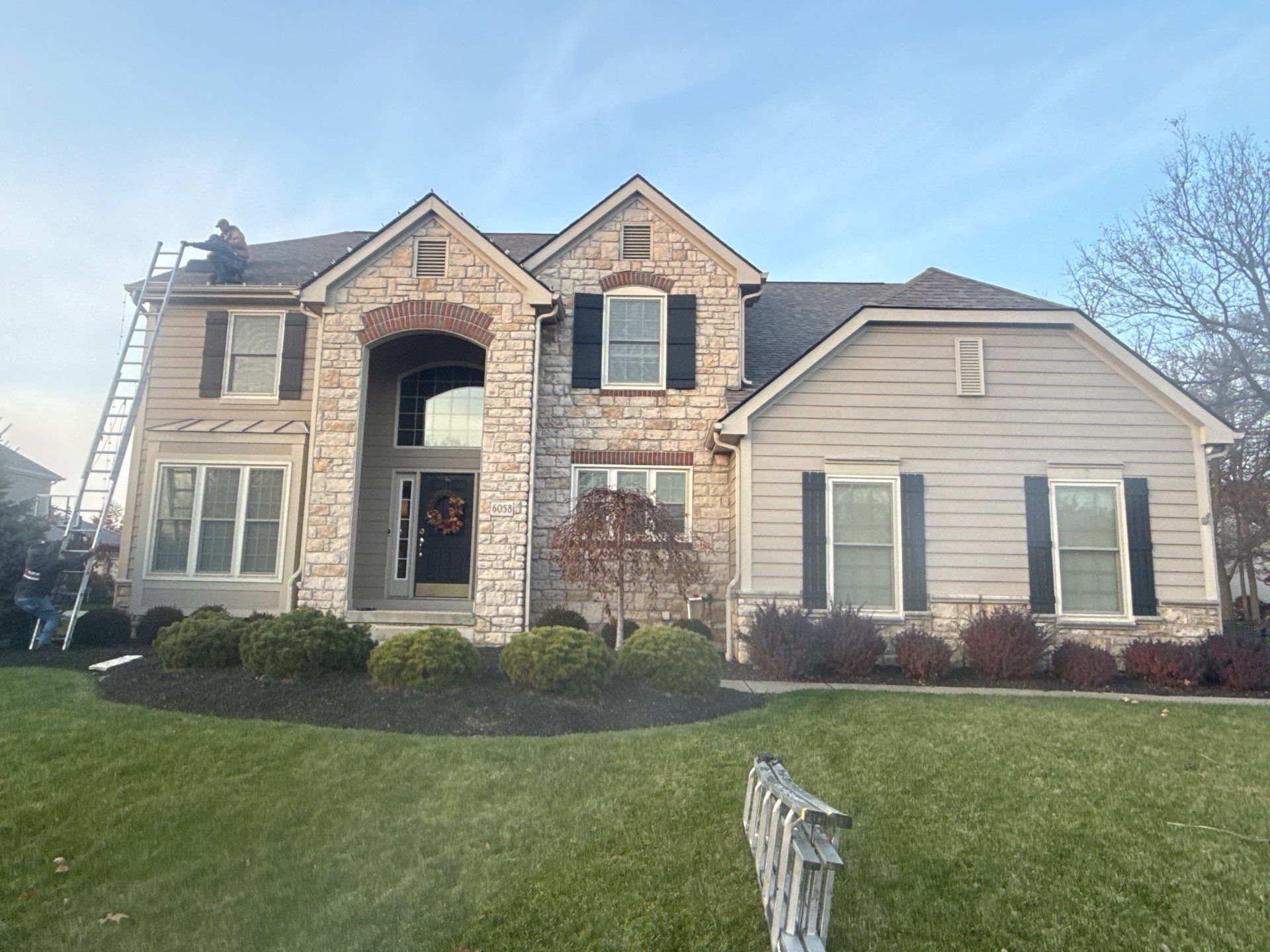 Holiday lights by SOS Home Ohio