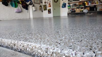 Garage Floor Coating using Pebble Bech Flakes