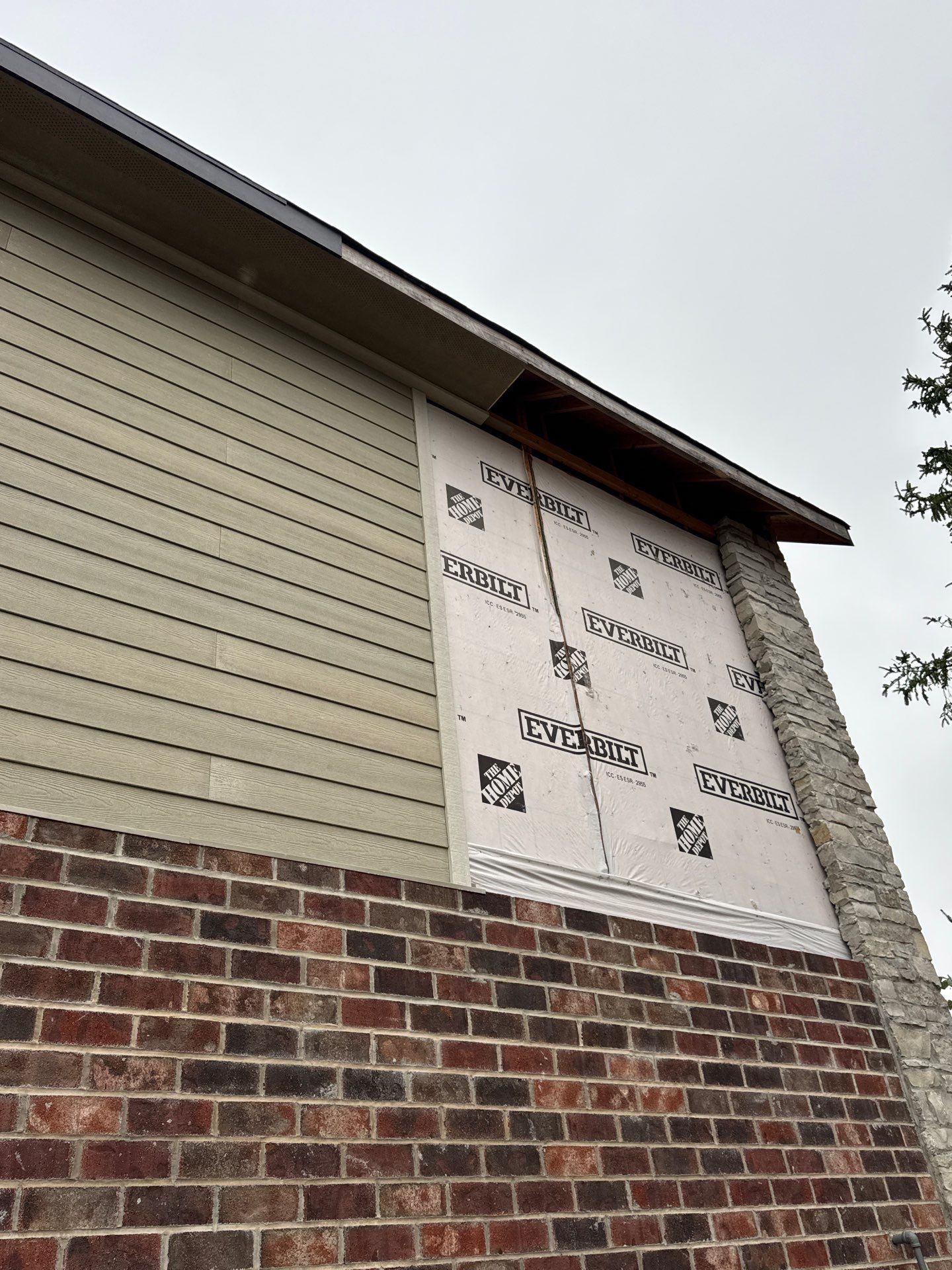 James Hardie Siding and Gutter Replacement in Pacific, MO by Acute Roofing And Exteriors 