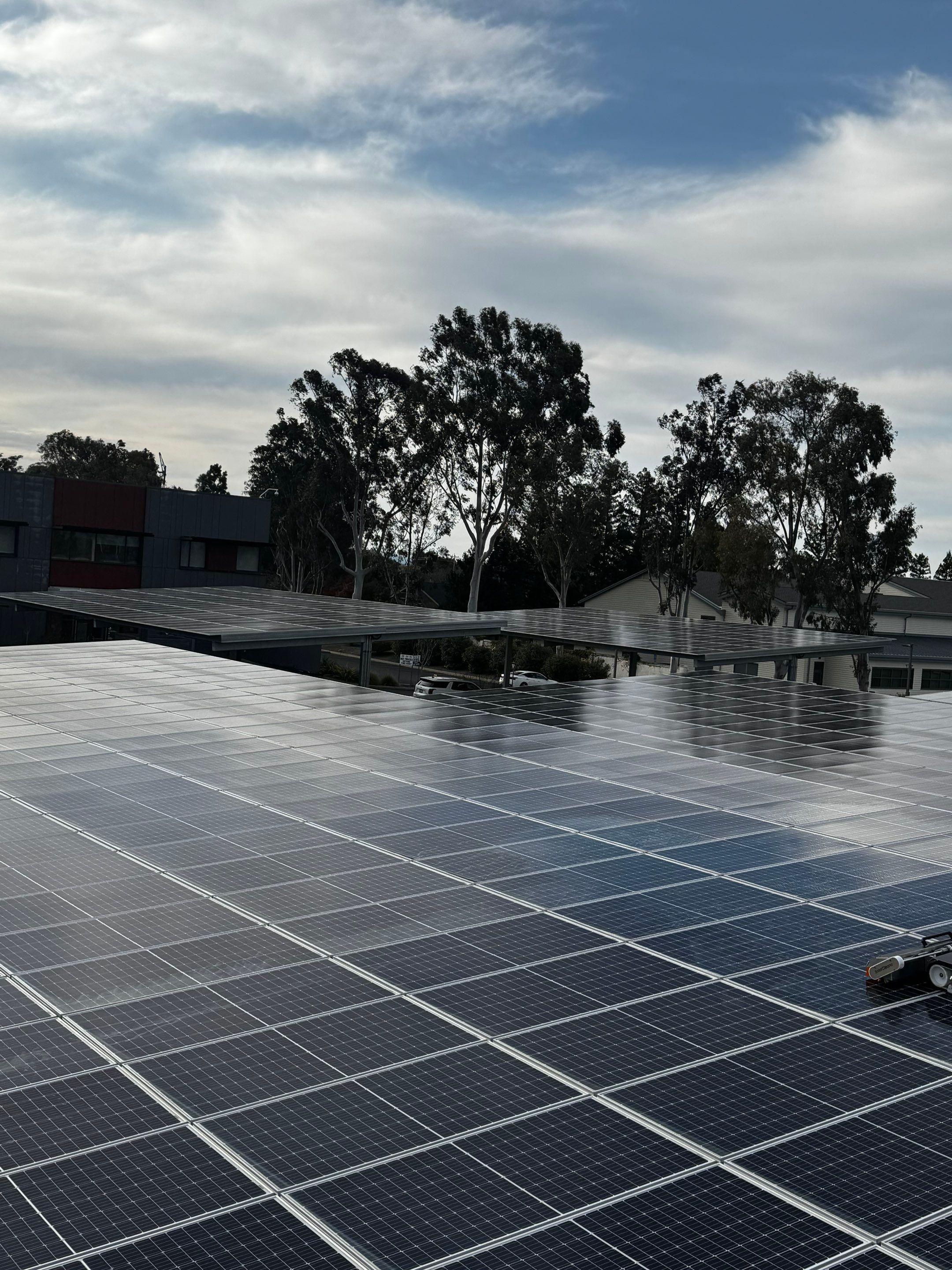 Commercial Solar Panel Cleaning using Deionized Water by All One Solar Shine
