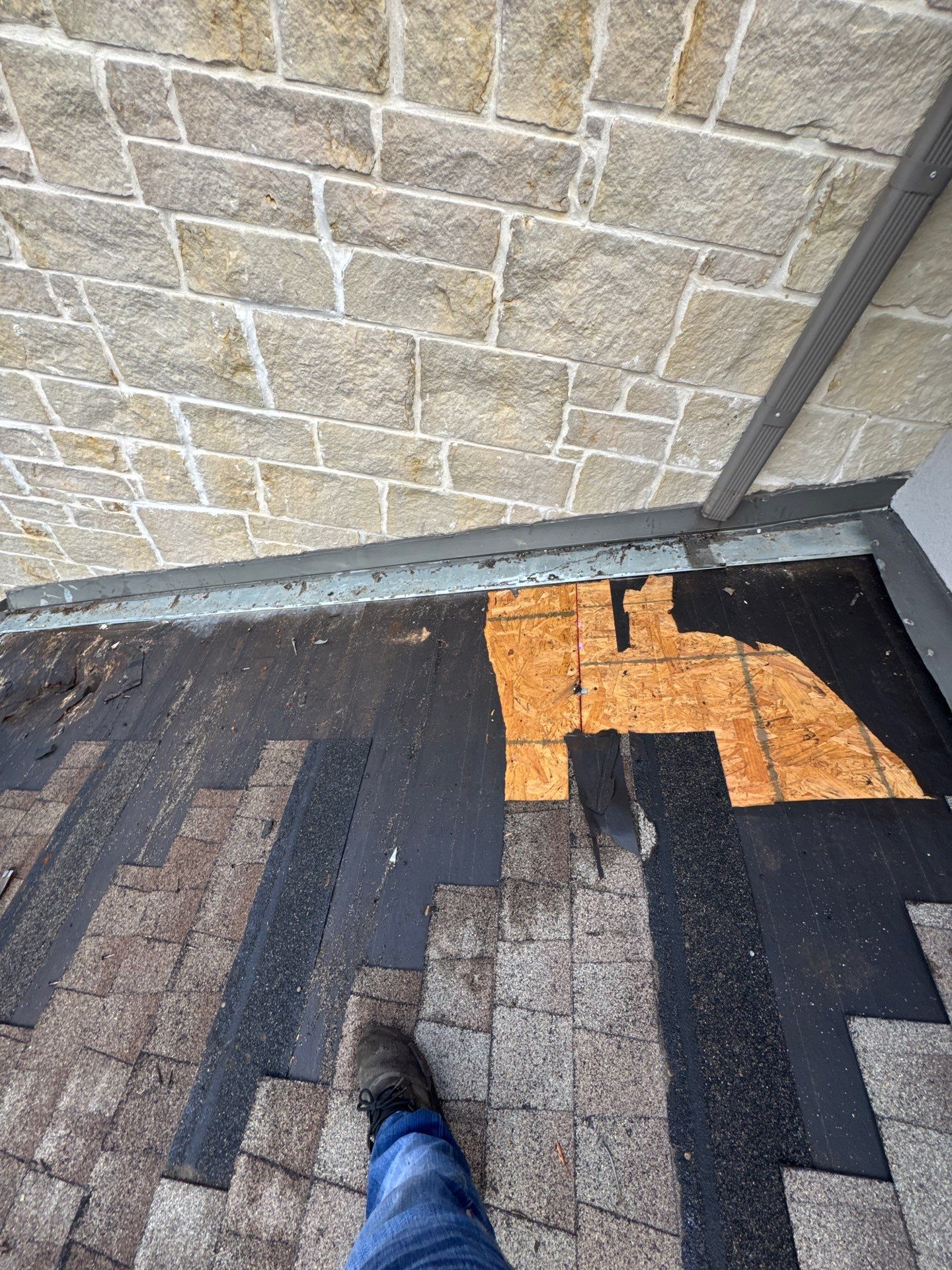 Roof Repair Montgomery by Roof Repair Company