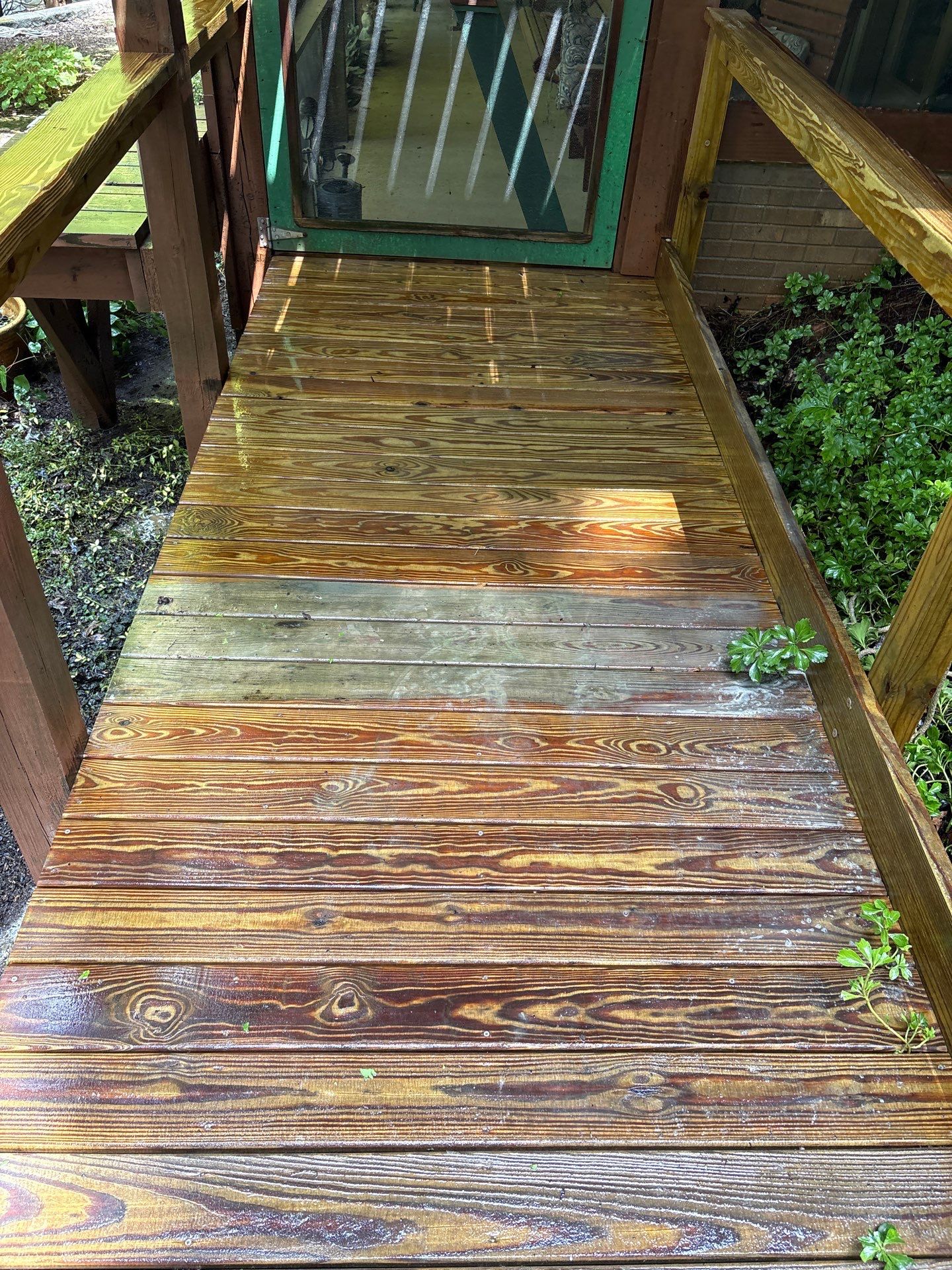 Wood Deck using Wood Stain by DuraSeal