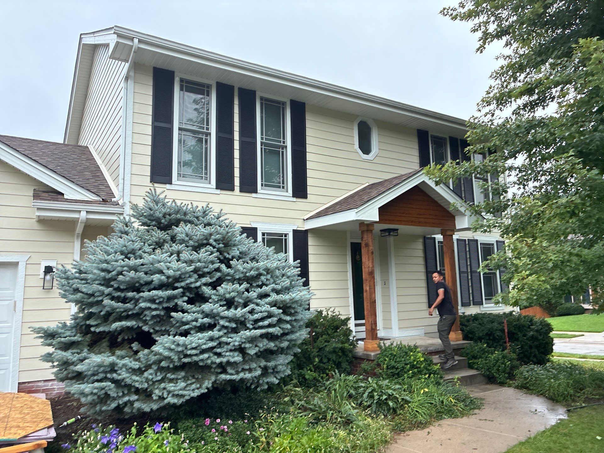 James Hardie Siding and Window Replacement in Omaha, Nebraska by Carps Complete Exteriors