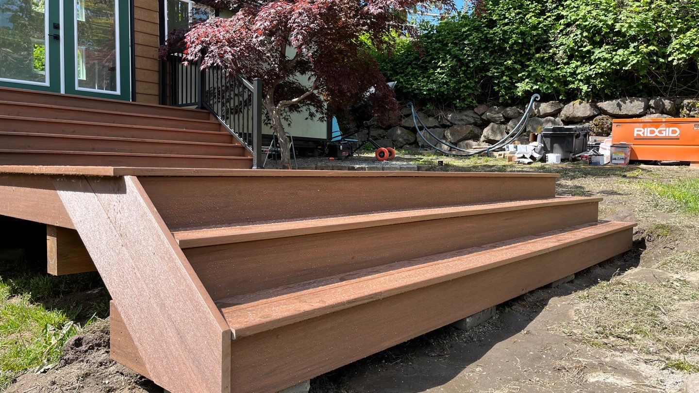 Seattle Decking by Alki deck builders 