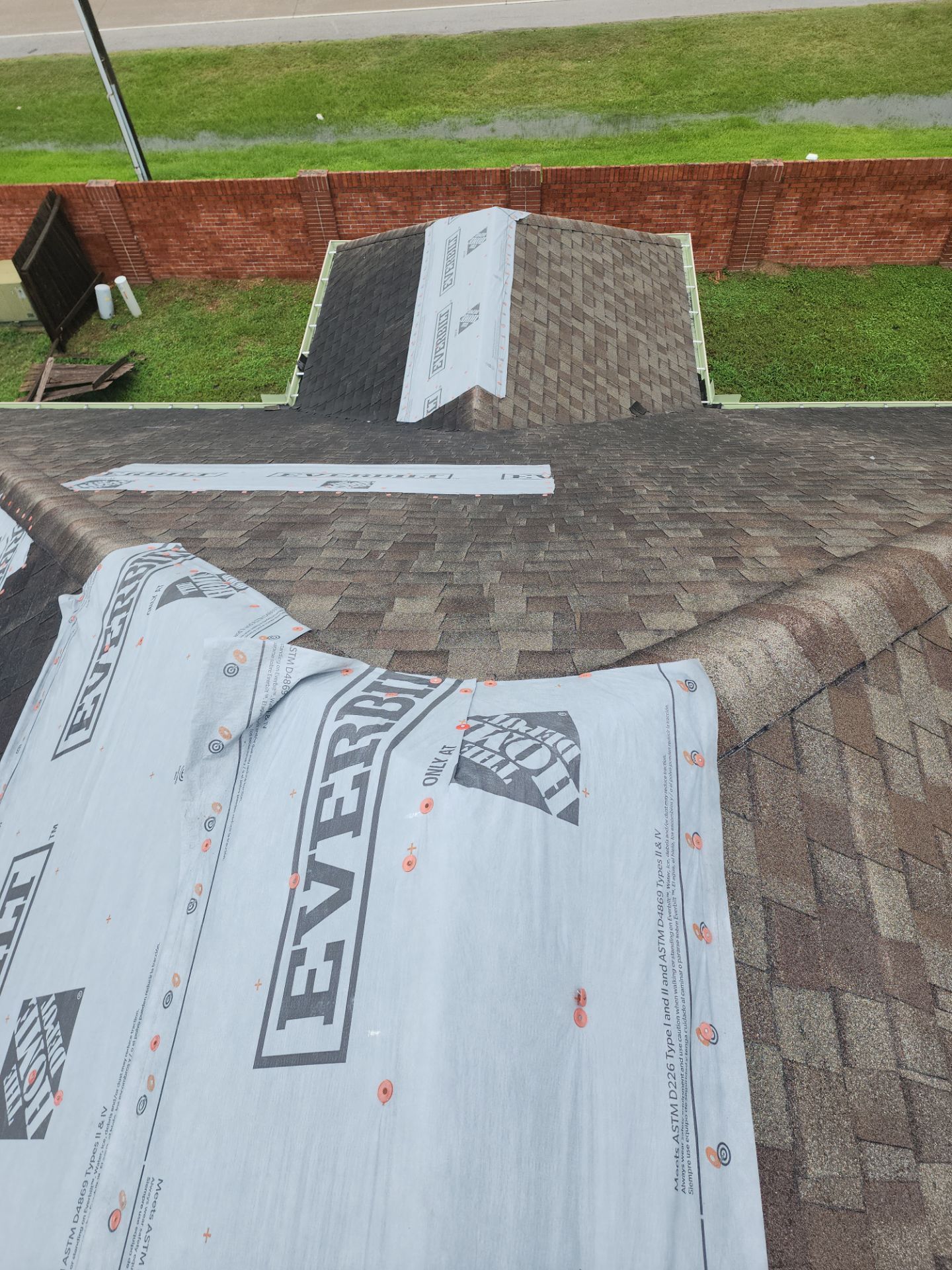 Residential Roofing Installation using Owen's Corning Duration (Lifetime) Shingles by Roof Repair Company