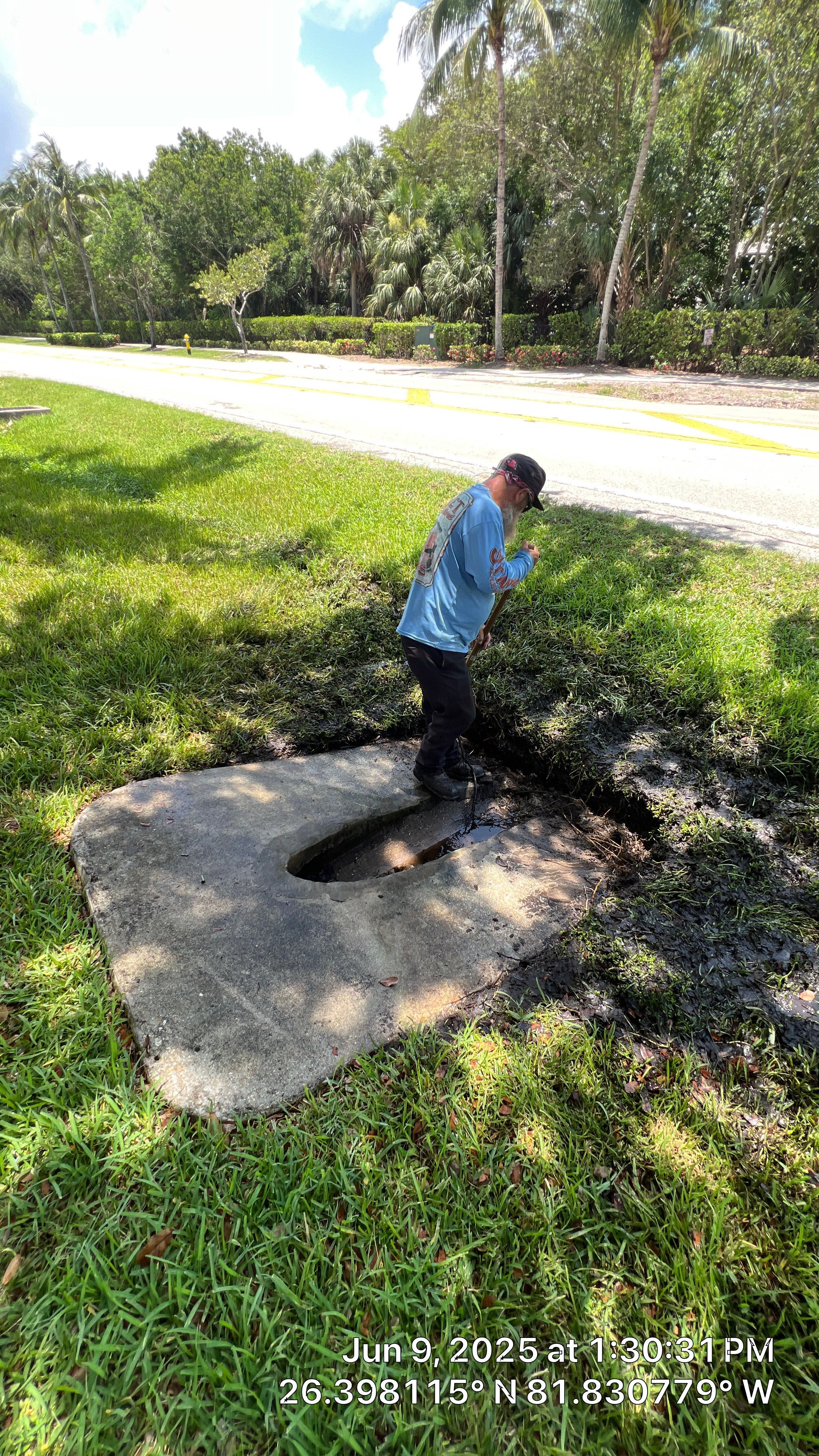 Pelican Landing Beach Parking Lot Stormwater System Maintenance by Don Mar, Inc. Storm Water Solutions