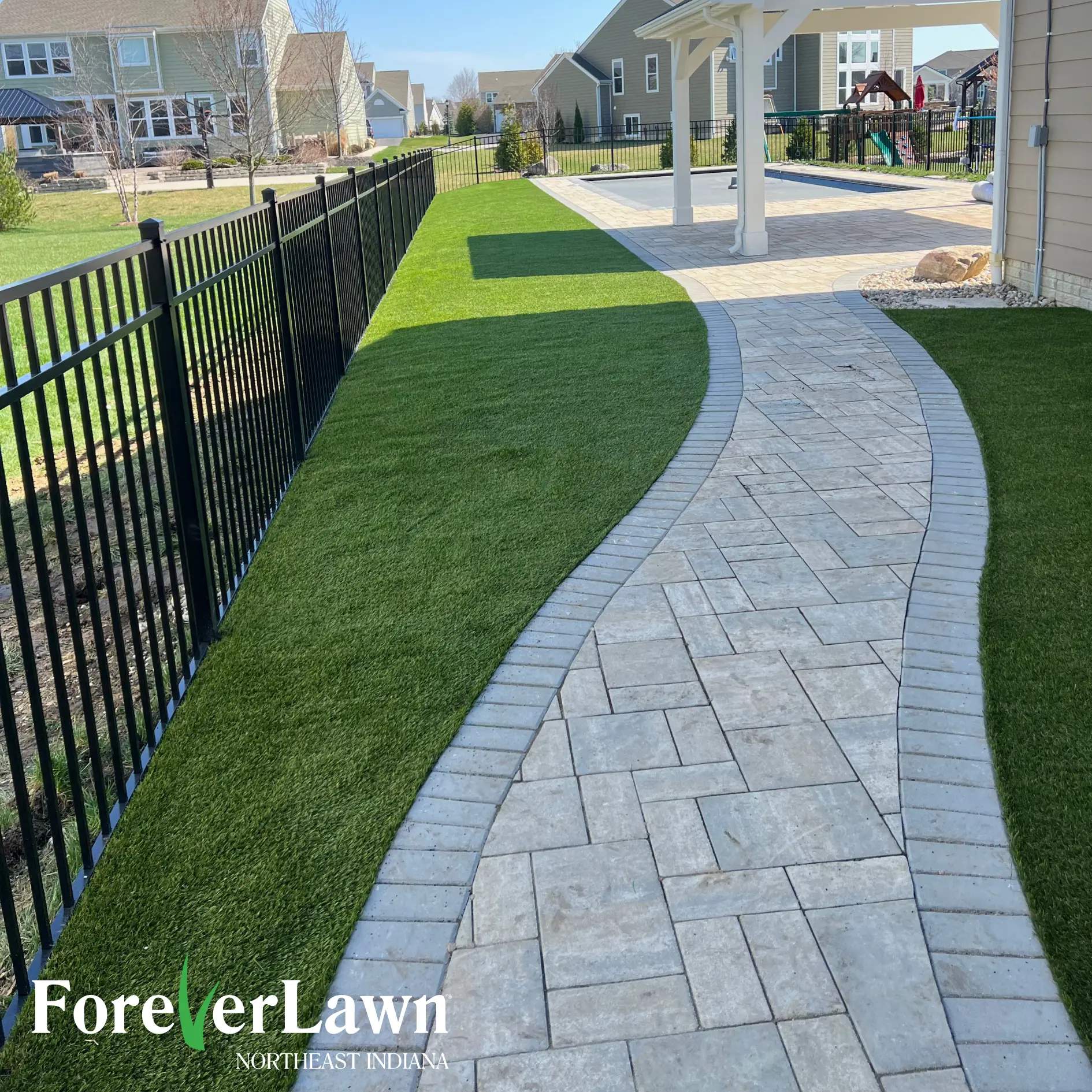 Landscapes in Hilliard, OH by ForeverLawn NEIN/INDY
