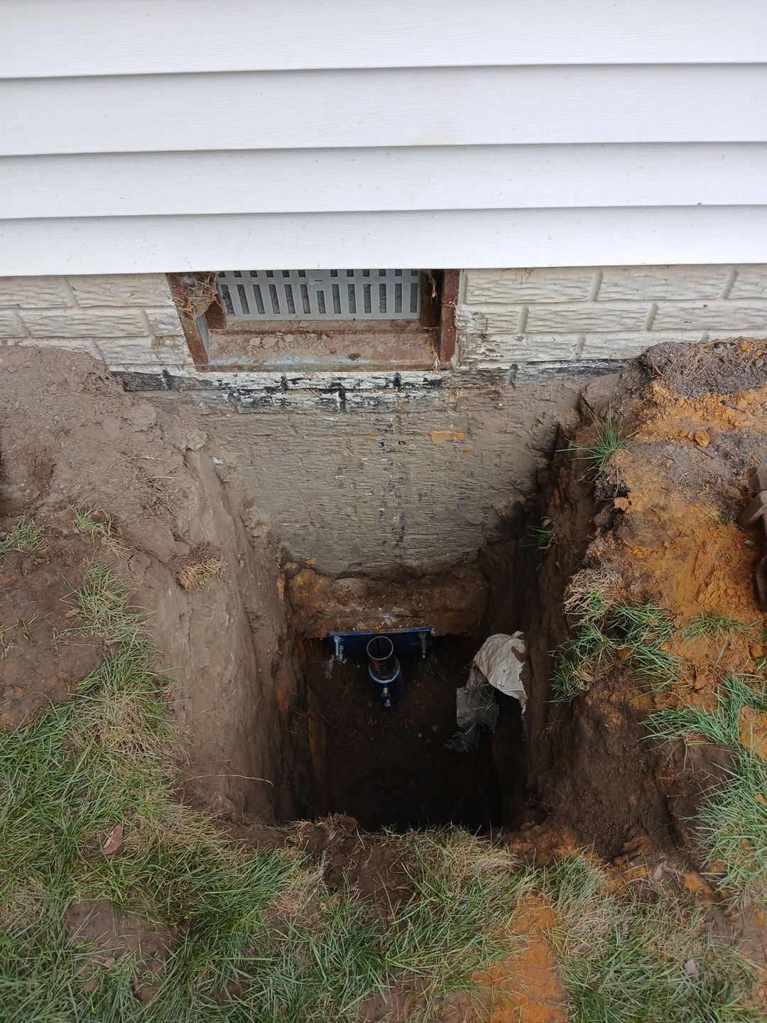 Piering and Concrete Supports by Toledo Basement Repair 