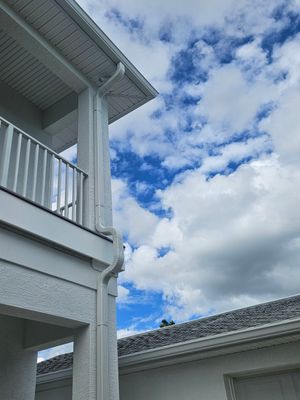 6-inch K-style Seamless Gutters and 3x4 Downspout Elbow Installation in Englewood, FL