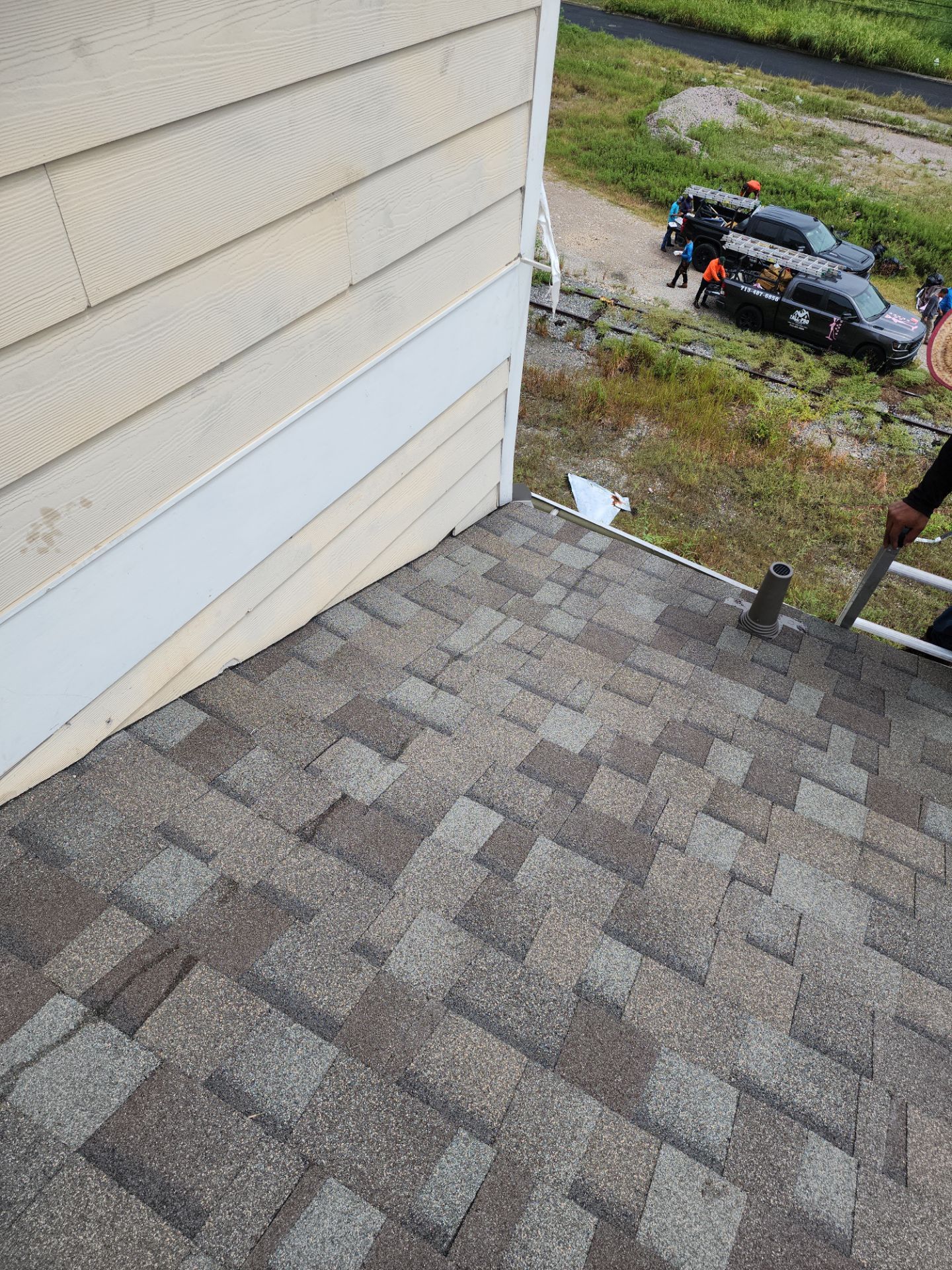 Residential Roofing Installation using Owen's Corning Duration (Lifetime) Shingles by Roof Repair Company