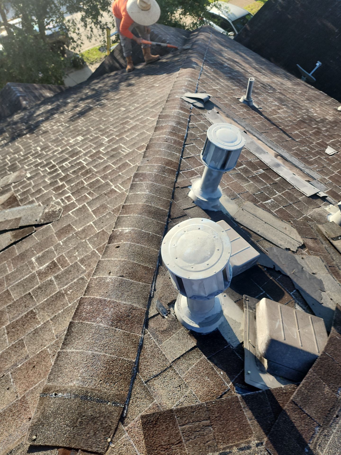 Residential Roofing Installation using Owen's Corning Duration (Lifetime) Shingles by Roof Repair Company