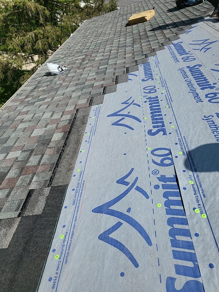 ATLAS PINNACLE COLOR: SUMMER STORM DRIP EDGE: WHITE by Eagle Eye Roofing