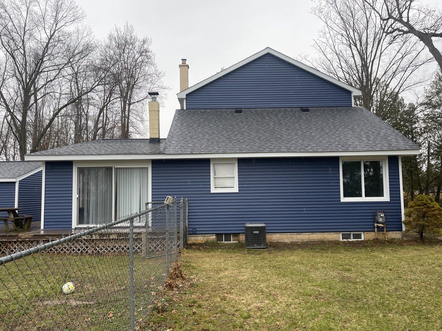 Siding Replacement using CertainTeed Restoration Classis D4 by 180 Contractors