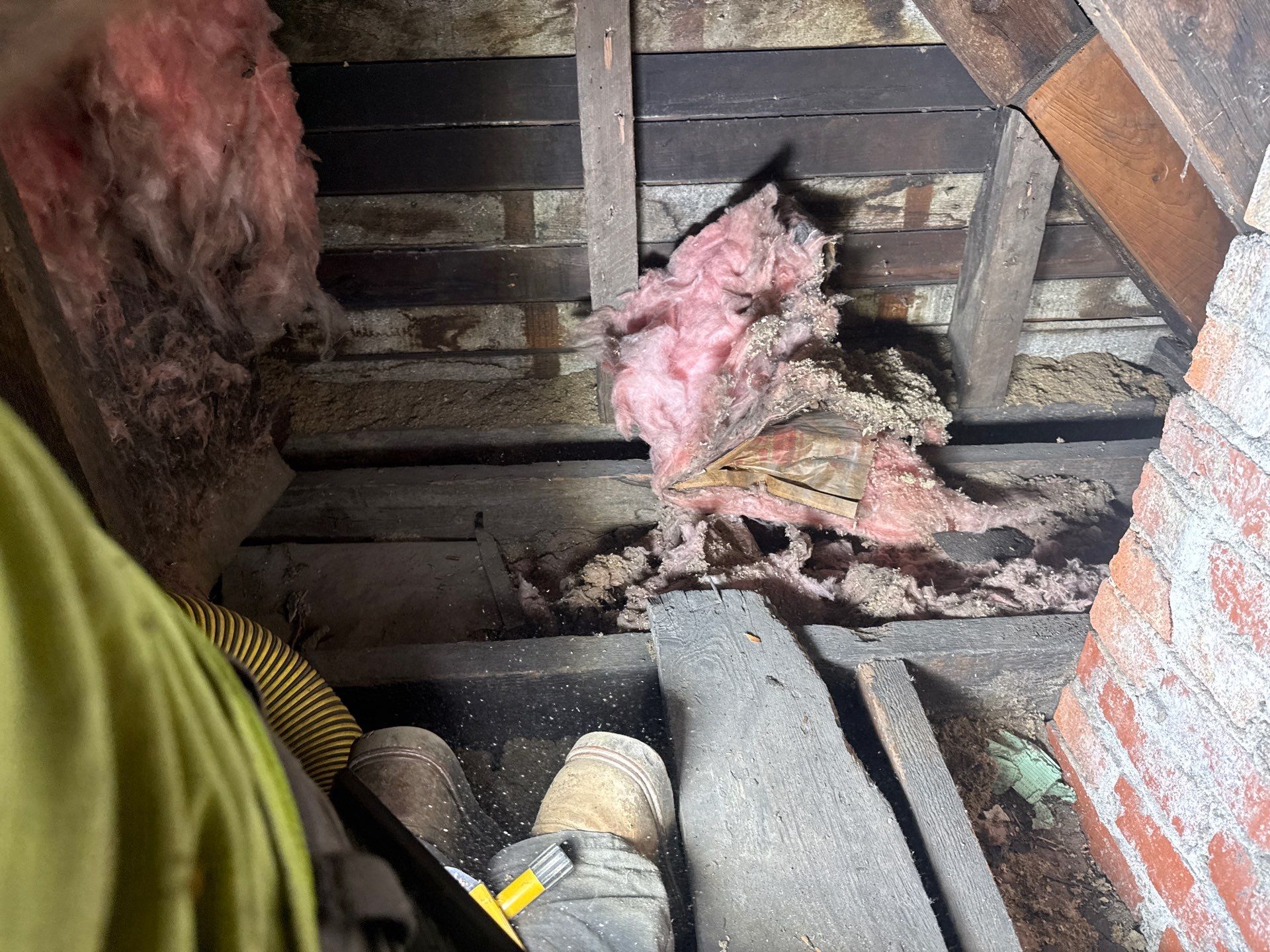 Cellulose Attic Insulation and Energy Efficiency Upgrades in Pittsburgh by Home Environment Solutions