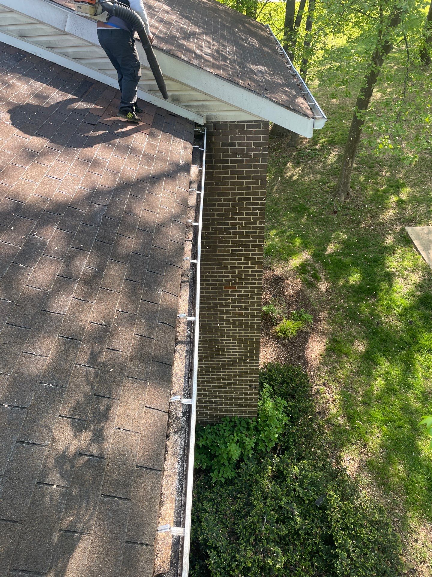 Commercial gutter cleaning Frederick, MD after photo with clean gutters