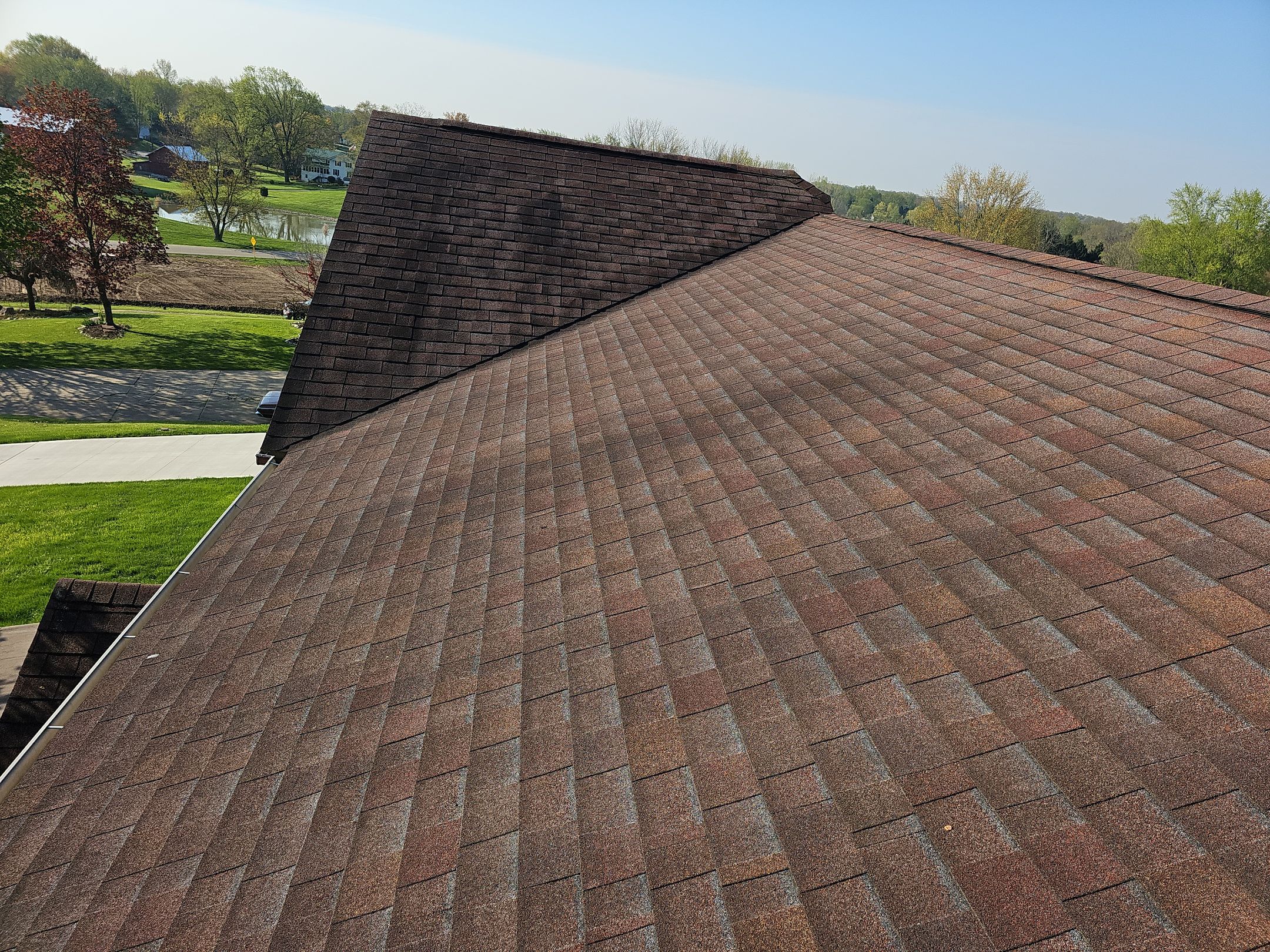 ATLAS PINNACLE COLOR: BURNT HICKORY DRIP EDGE: MUSKET BROWN by Eagle Eye Roofing