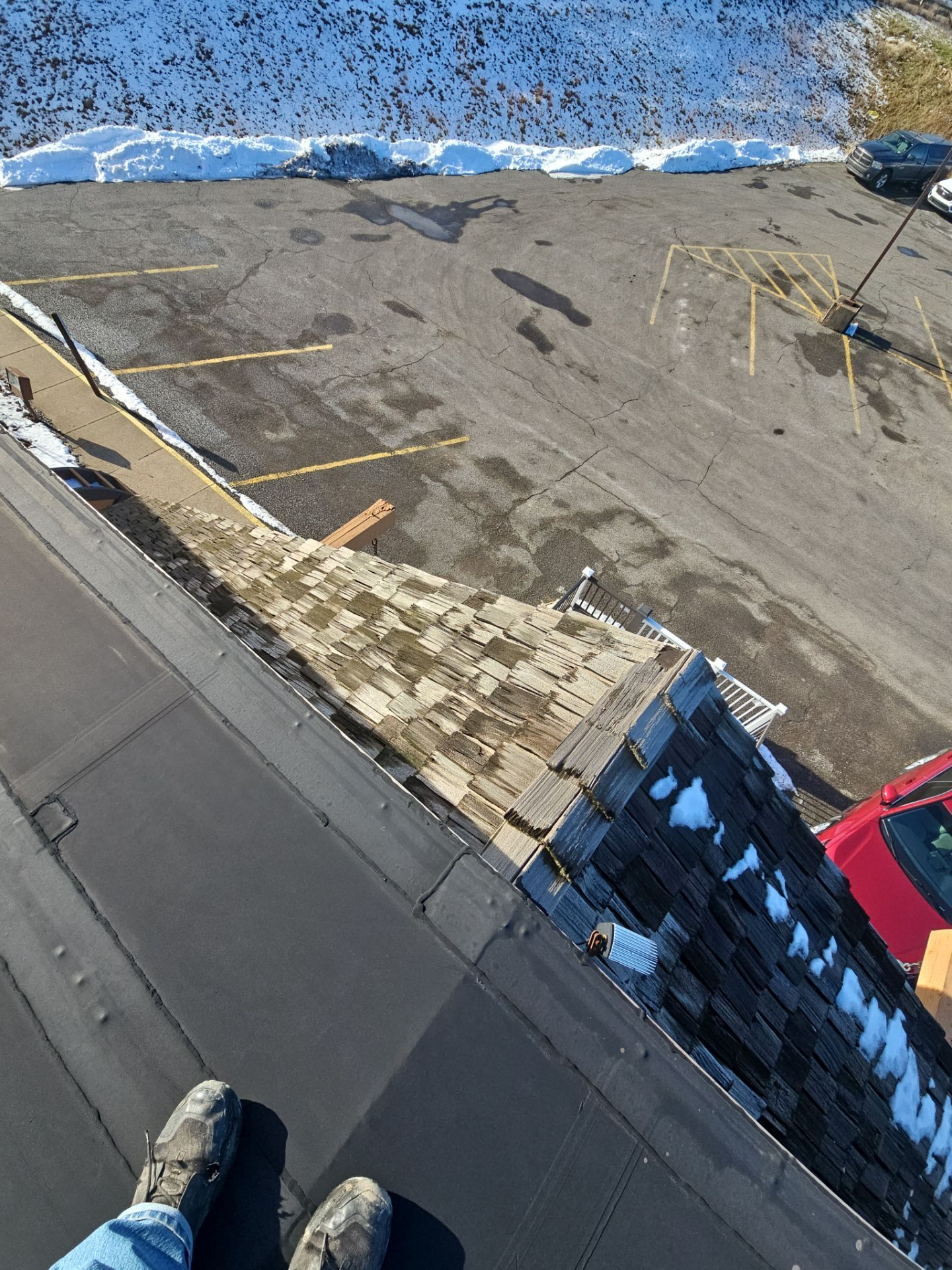 HP Starr by 768 ROOF, LLC.