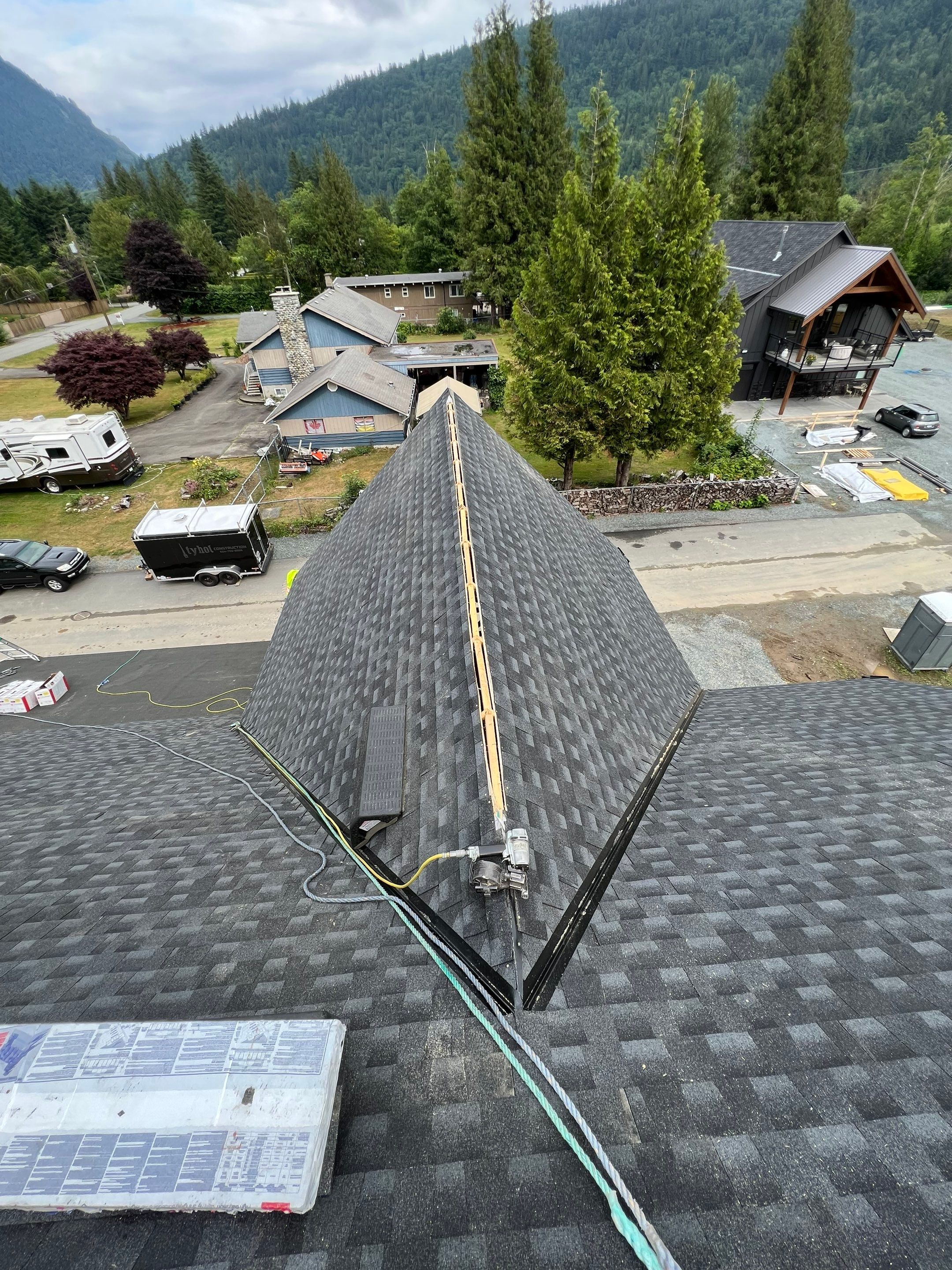 Residential Roofing Installation using GAF Charcoal HDZ by Top Notch Roofing Inc