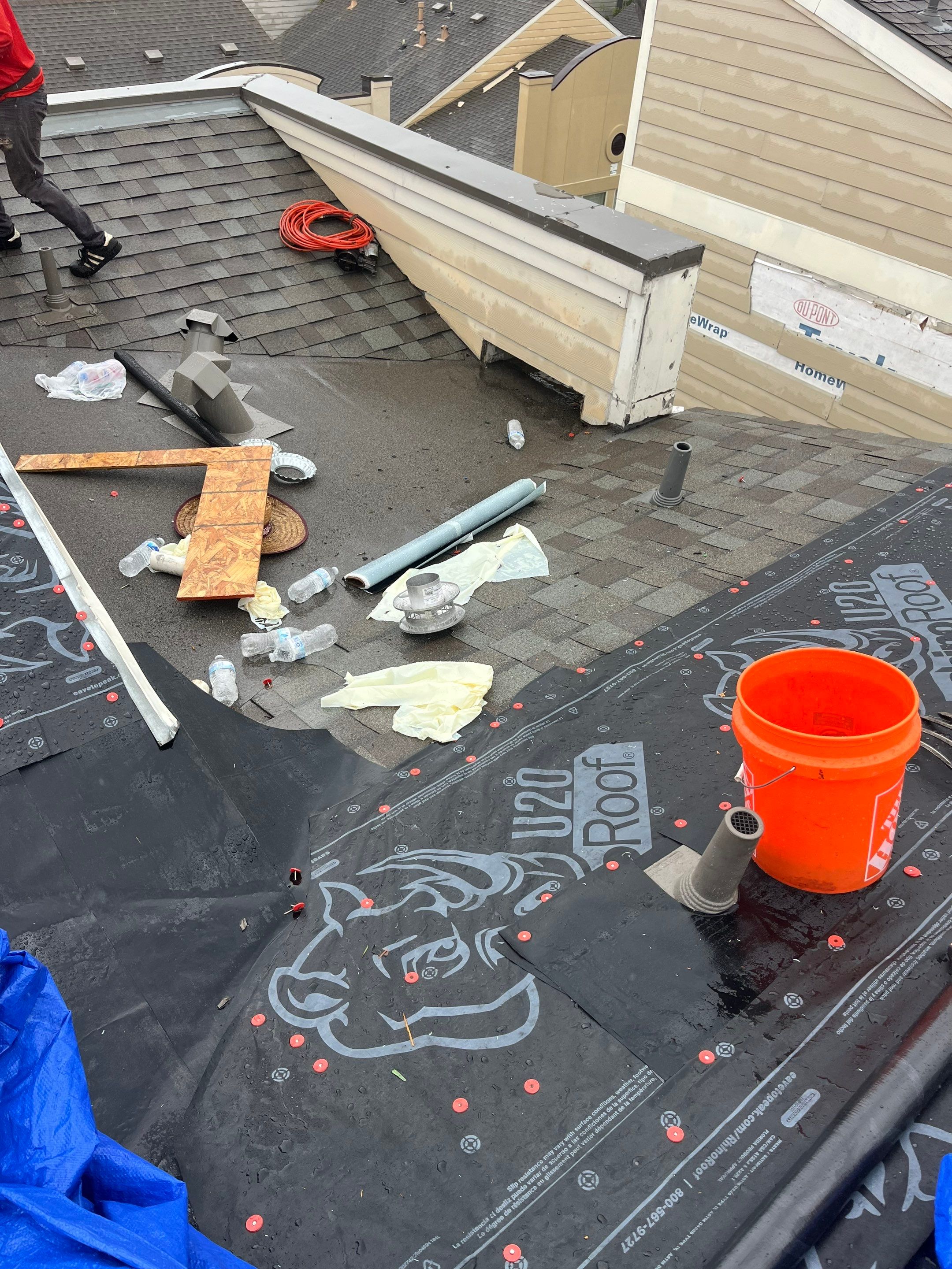 Residential Roofing Installation using Owen's Corning Duration (Lifetime) Shingles by Roof Repair Company
