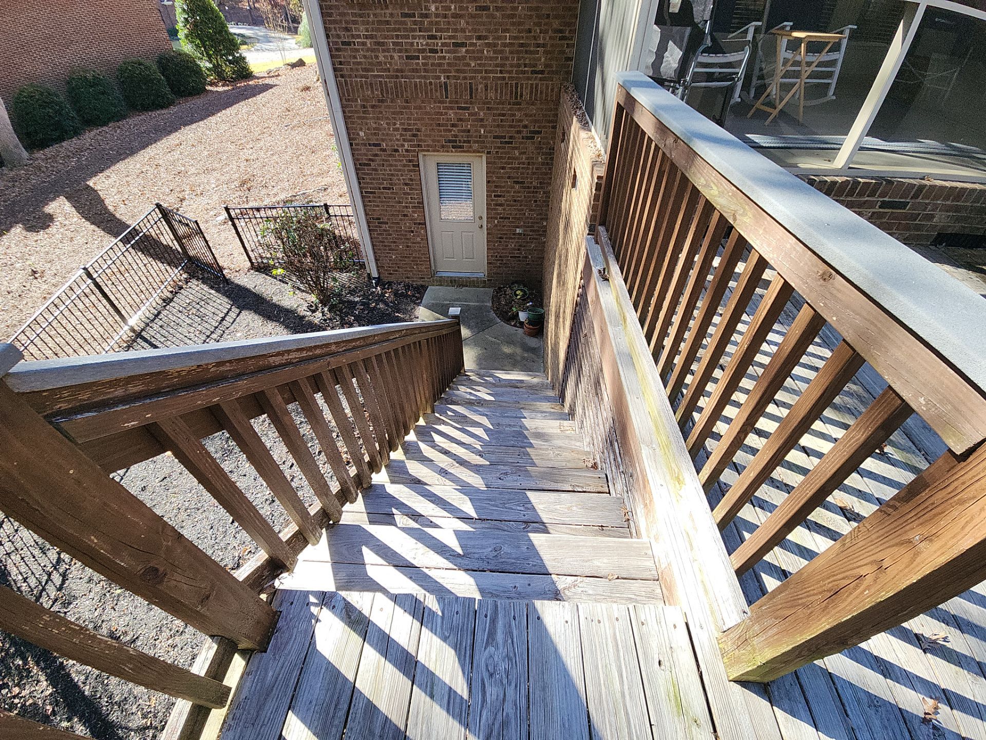 Wood Deck using Wood Stain by DuraSeal