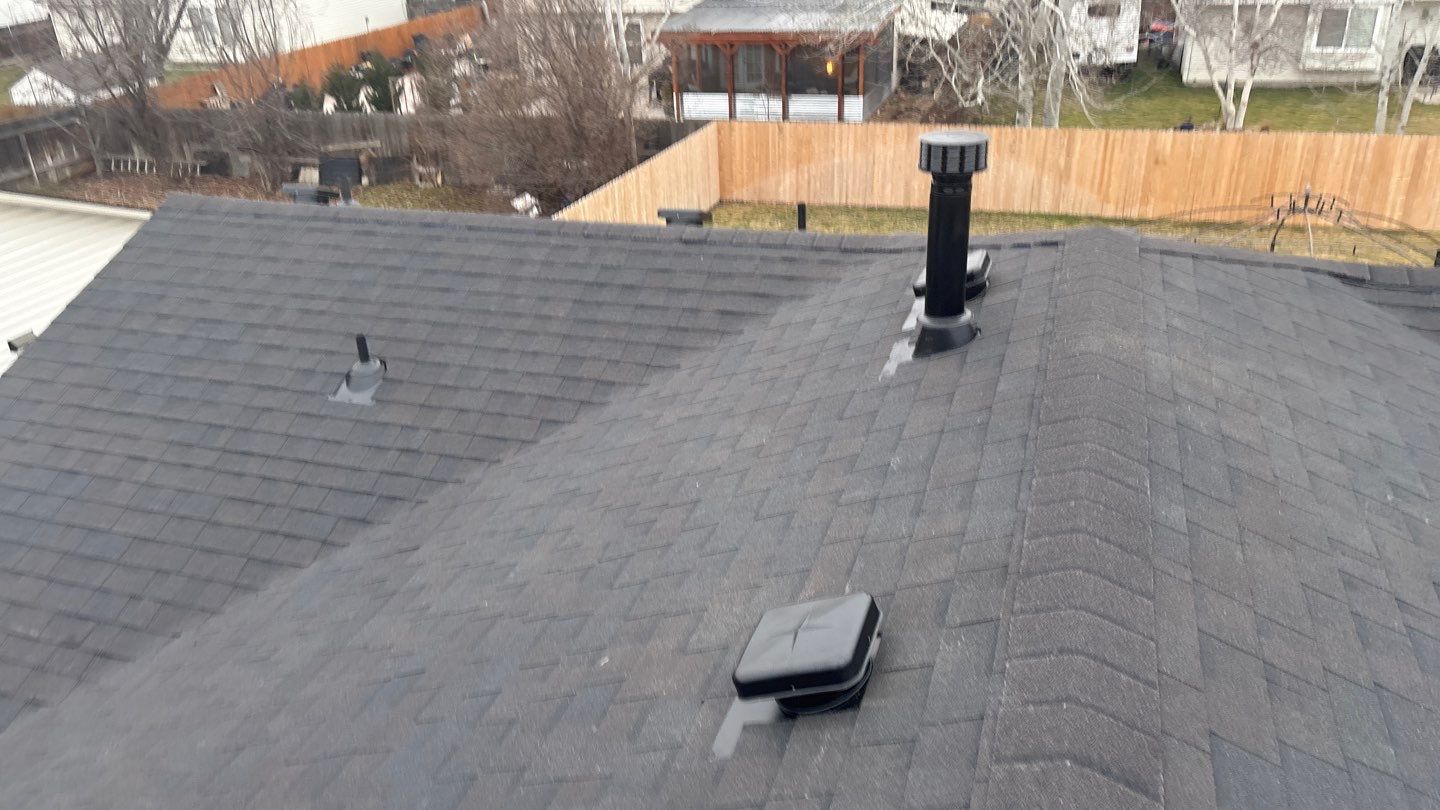 Boise Roof Replacement – Owens Corning Oakridge Black Walnut Shingles by ID Roofing LLC