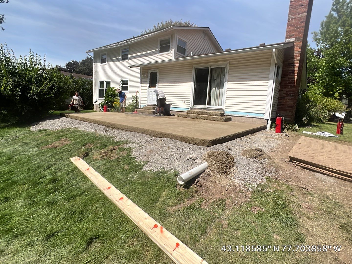 Bluestone textured stamped concrete patio by NG Masonry & Construction LLC