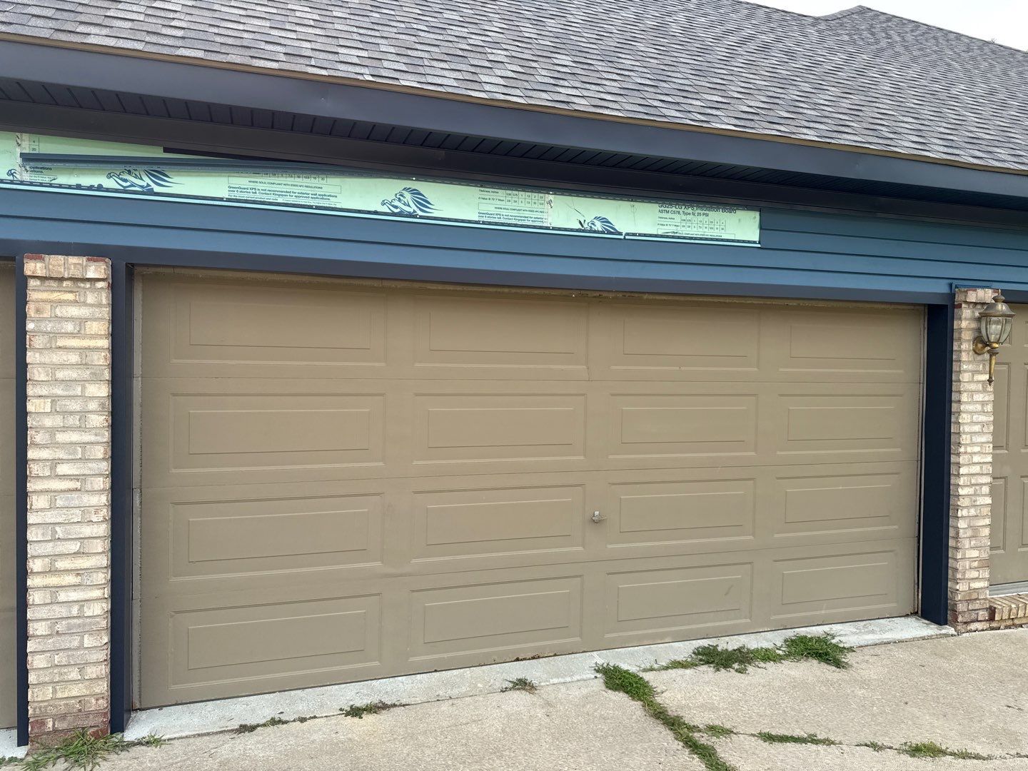 Siding Replacement using Alside Charter Oak D4.5" Laguna Blue by 180 Contractors