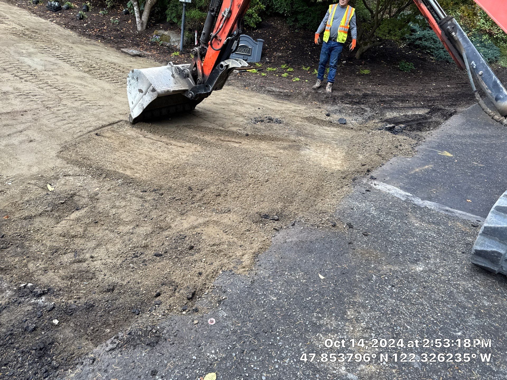 Asphalt Driveway Repair | Edmonds  by Jireh Asphalt & Concrete Inc 