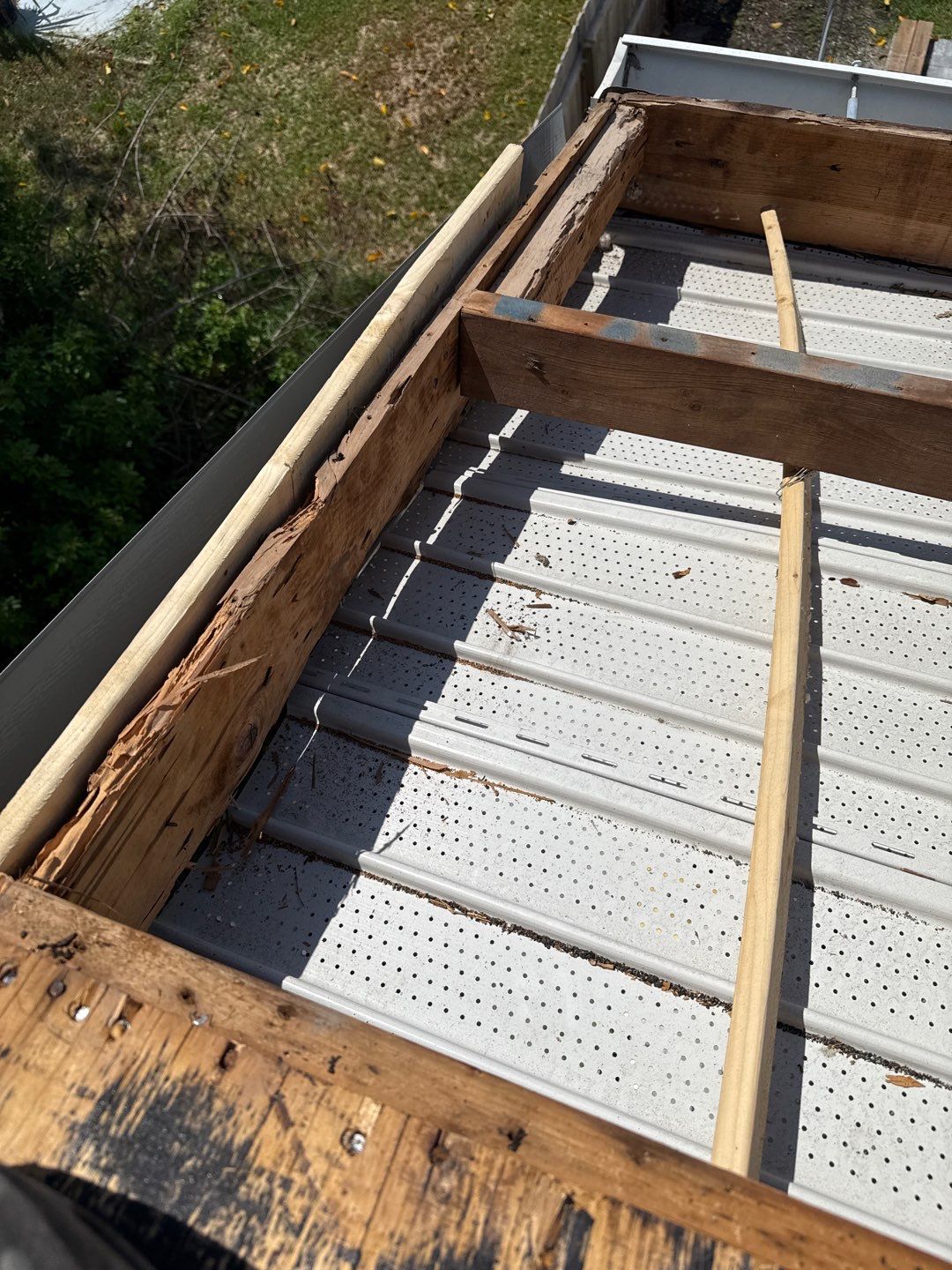 Project in St. Petersburg 33703 by Mitchell Roofing Company LLC 