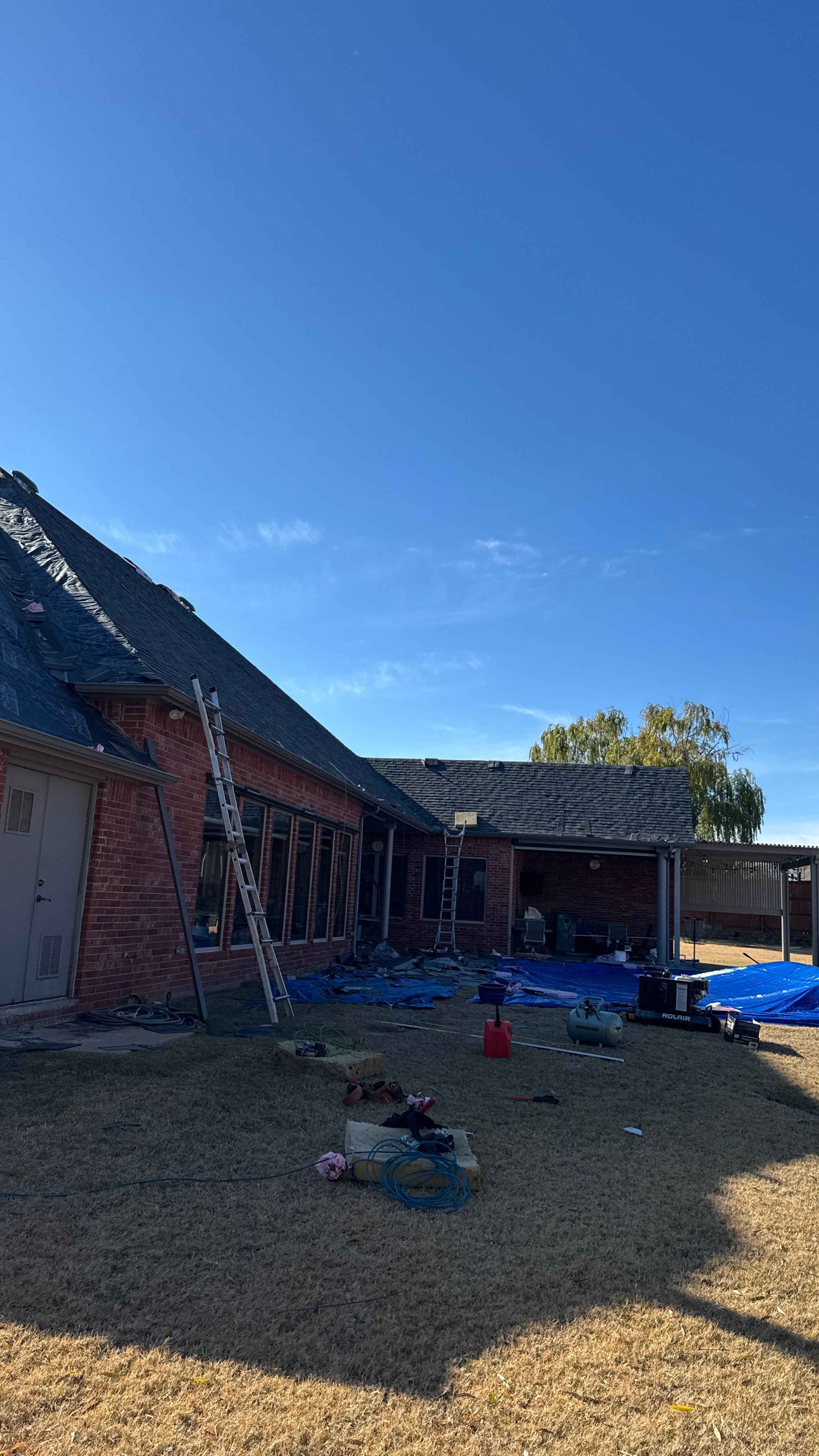 Owens Corning - Estate Gray by Frontline Roofing and Construction