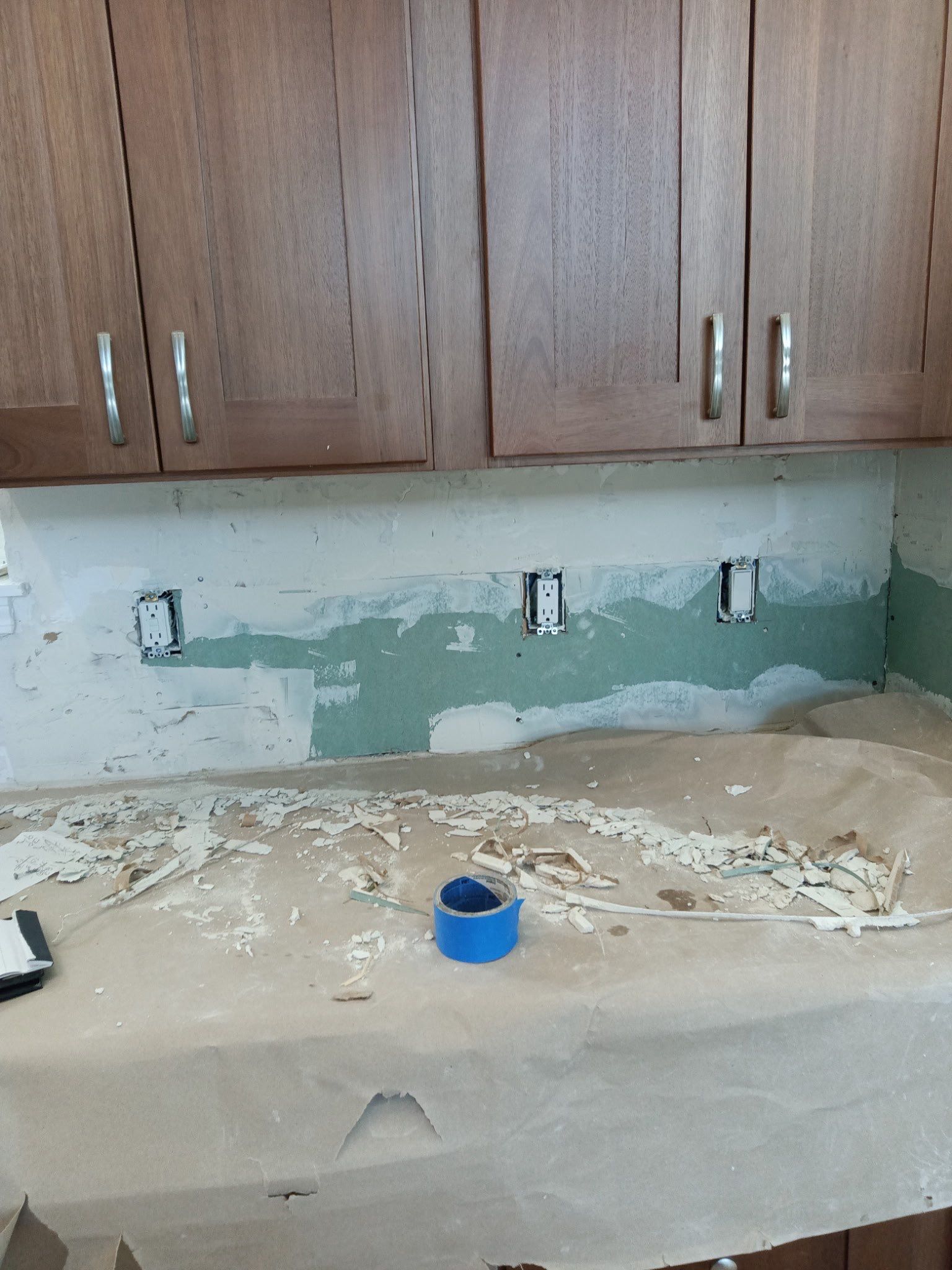 Backsplash Fix From Previous Install by Axtra Hand