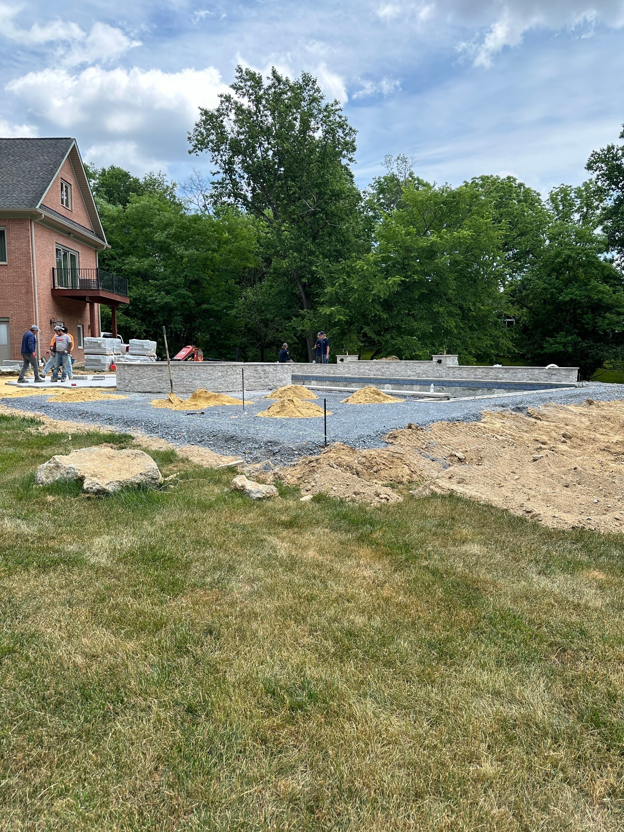 Gunite Pool w/ Spa and Water Features  by Elysium Pools