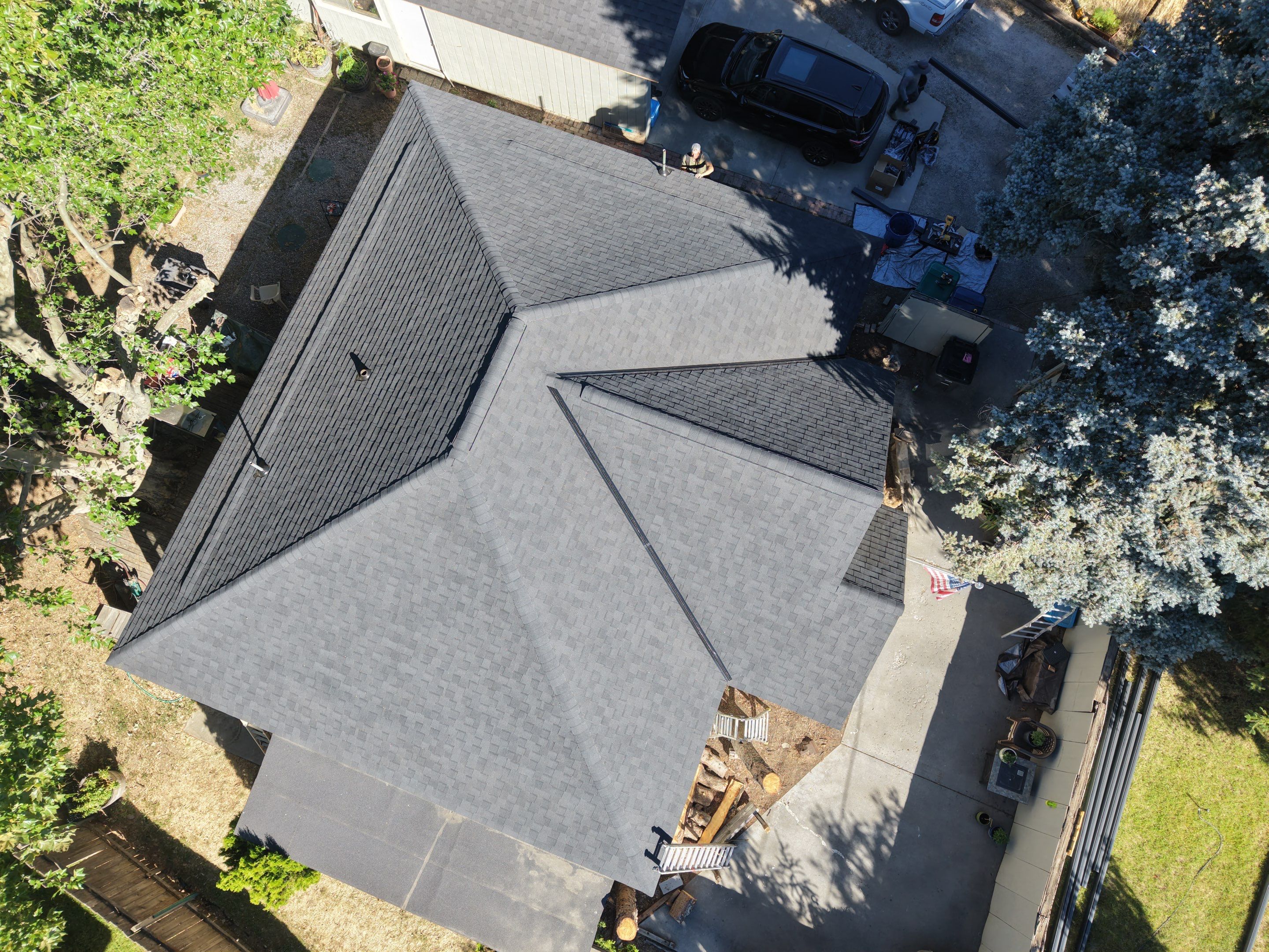 Residential Asphalt Shingle Roof Replacement for Home and Garage in Wenatchee by Alpine Roofing