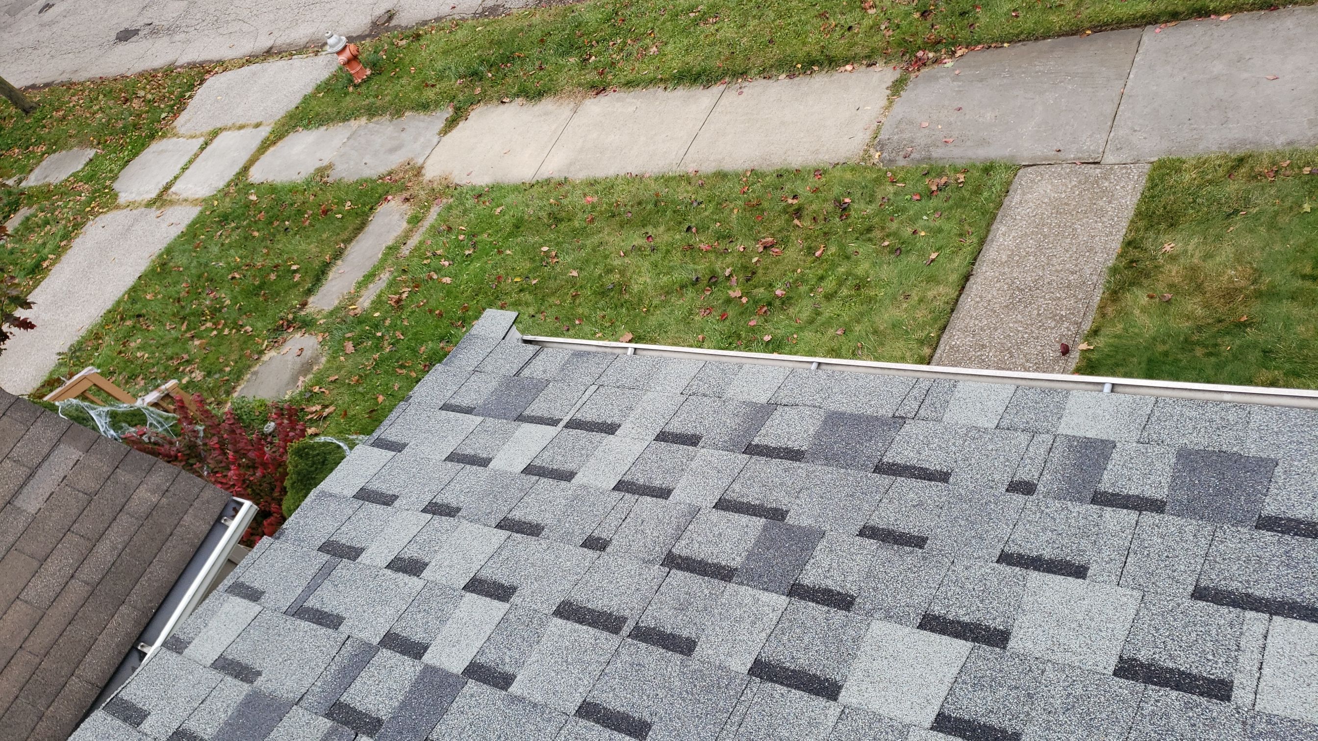 ATLAS PINNACLE COLOR: HEARTHSTONE DRIP EDGE: WHITE by Eagle Eye Roofing