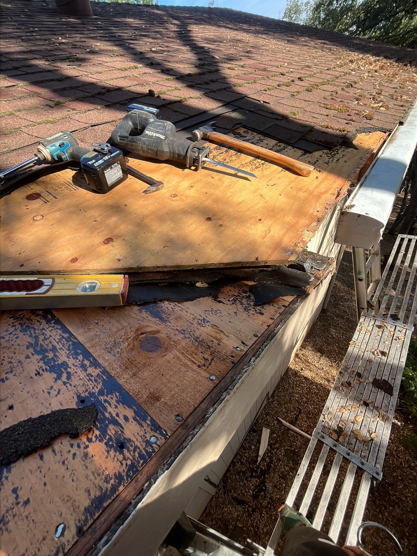 New Roof and gutters by Byers Enterprises 