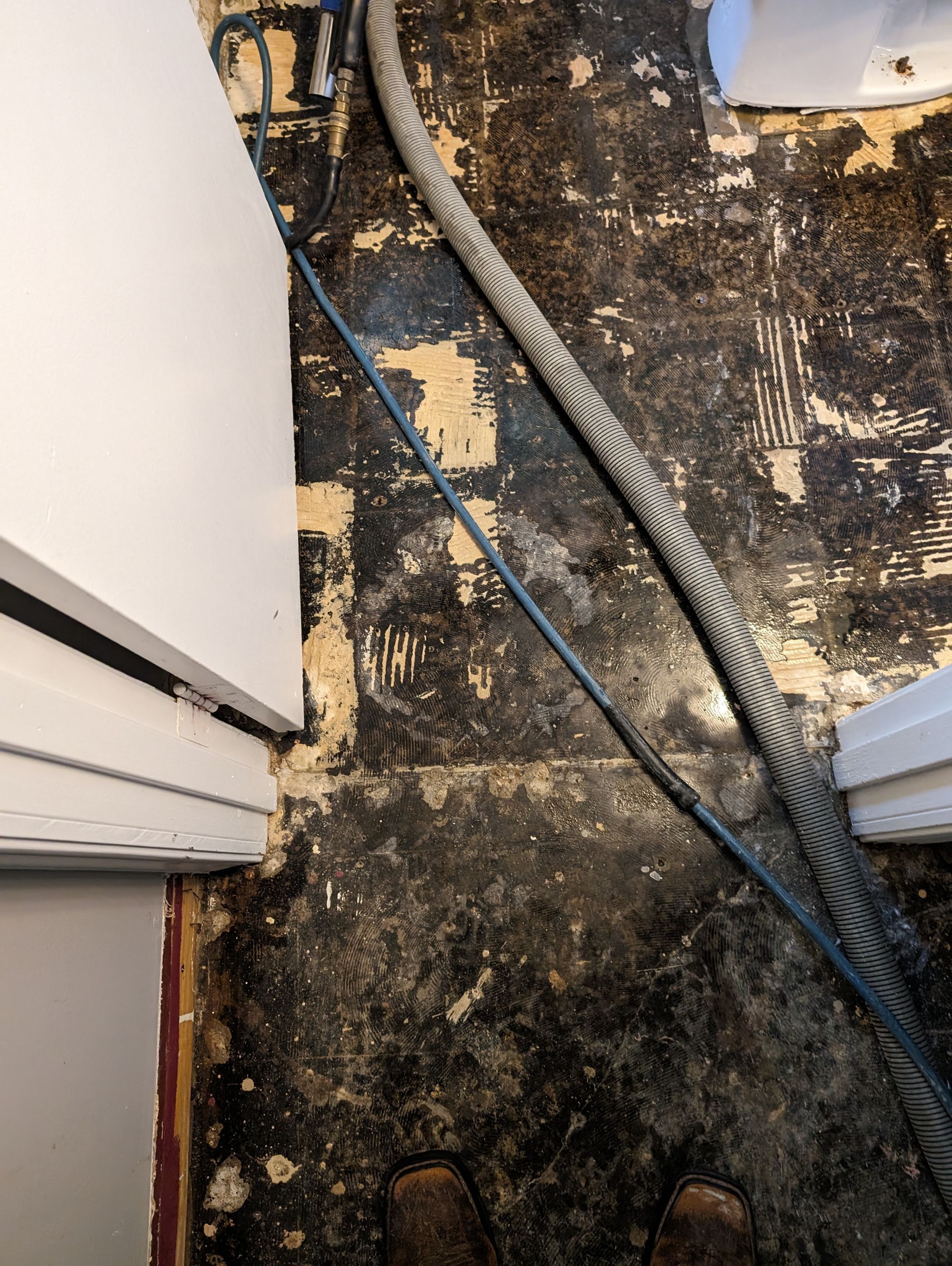 Sewage Cleanup in Louisville, KY by ANR Restoration