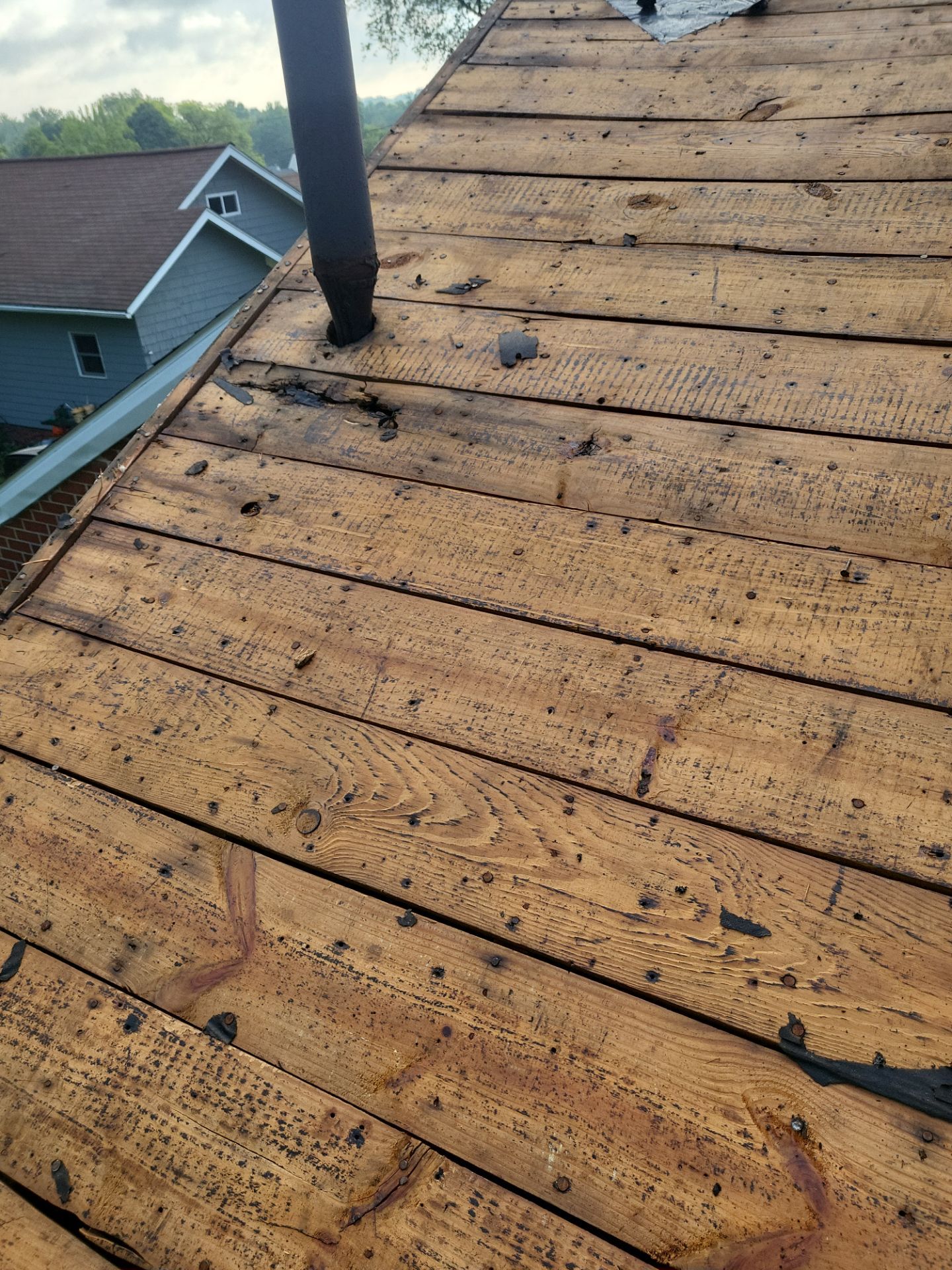 Atlas Pinnacle, Color, Oyster Shell, Drip Edge, Color, White by Eagle Eye Roofing
