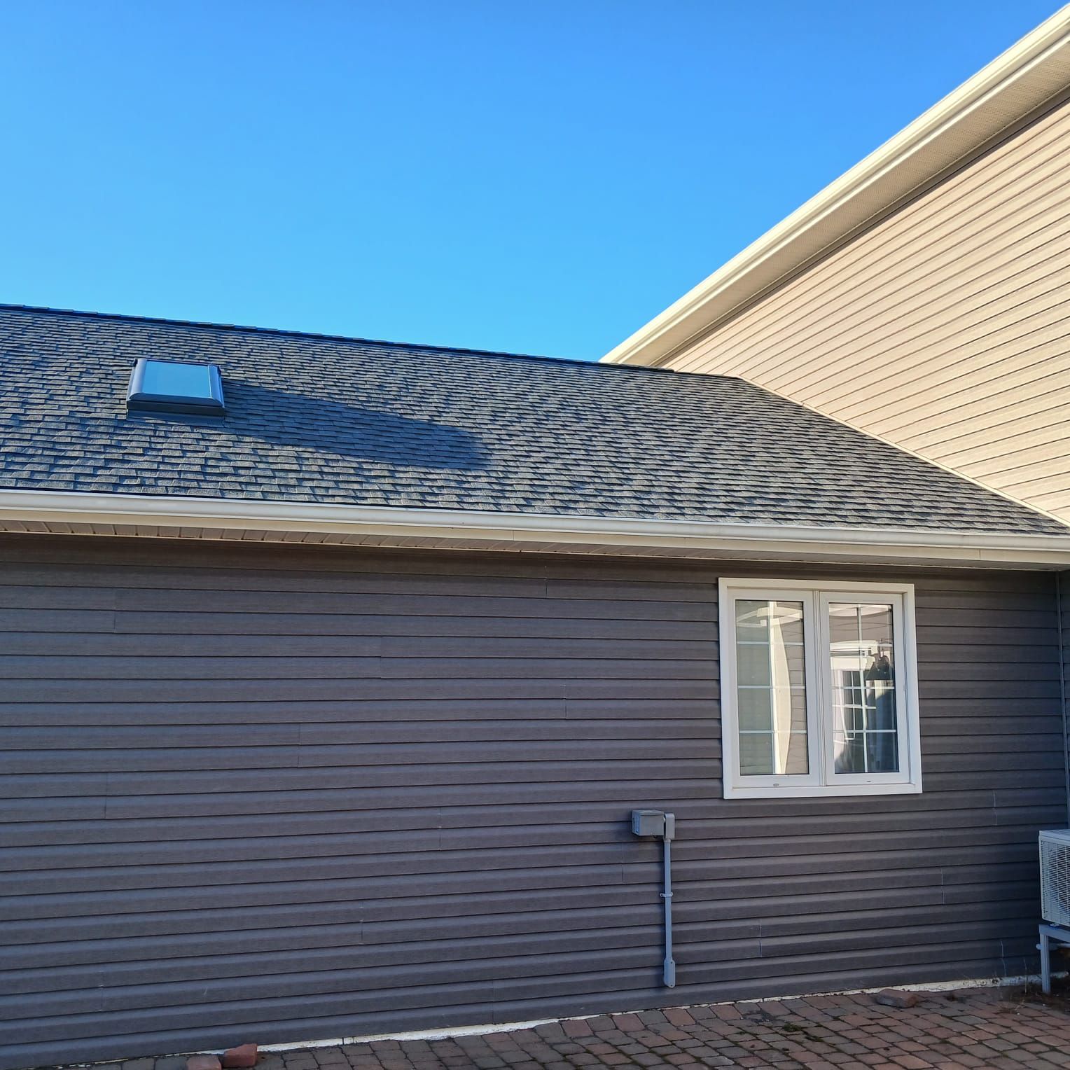 Residential Roofing Installation using GAF Timberline HDZ Shingles by Artisan Roofing & Home Improvements Inc.