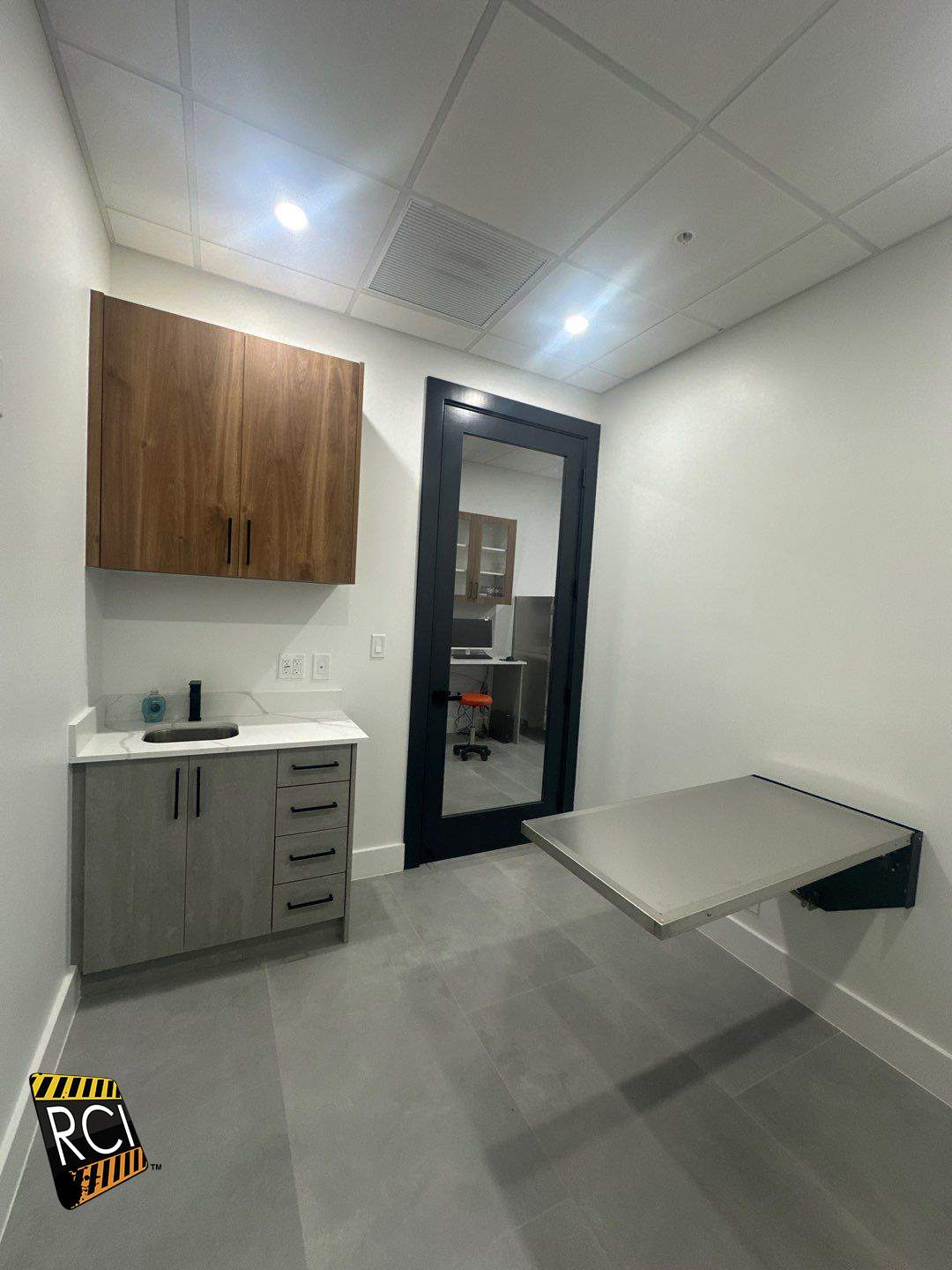 Urban Paws by Ruiz Construction Inc