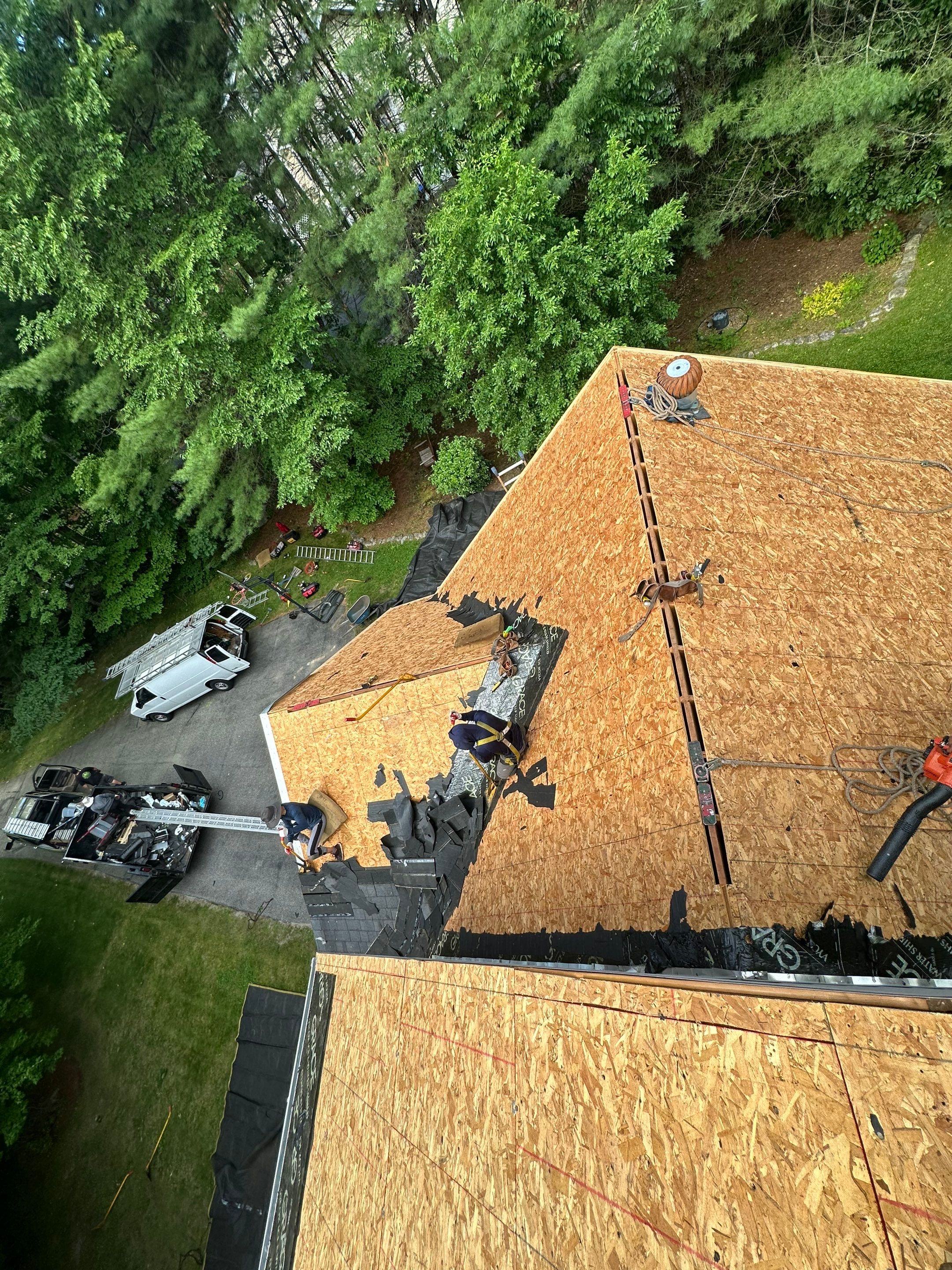 Residential Roofing Installation Featuring Owens Corning Duration Shingles in Deerfield by Tall pine roofing