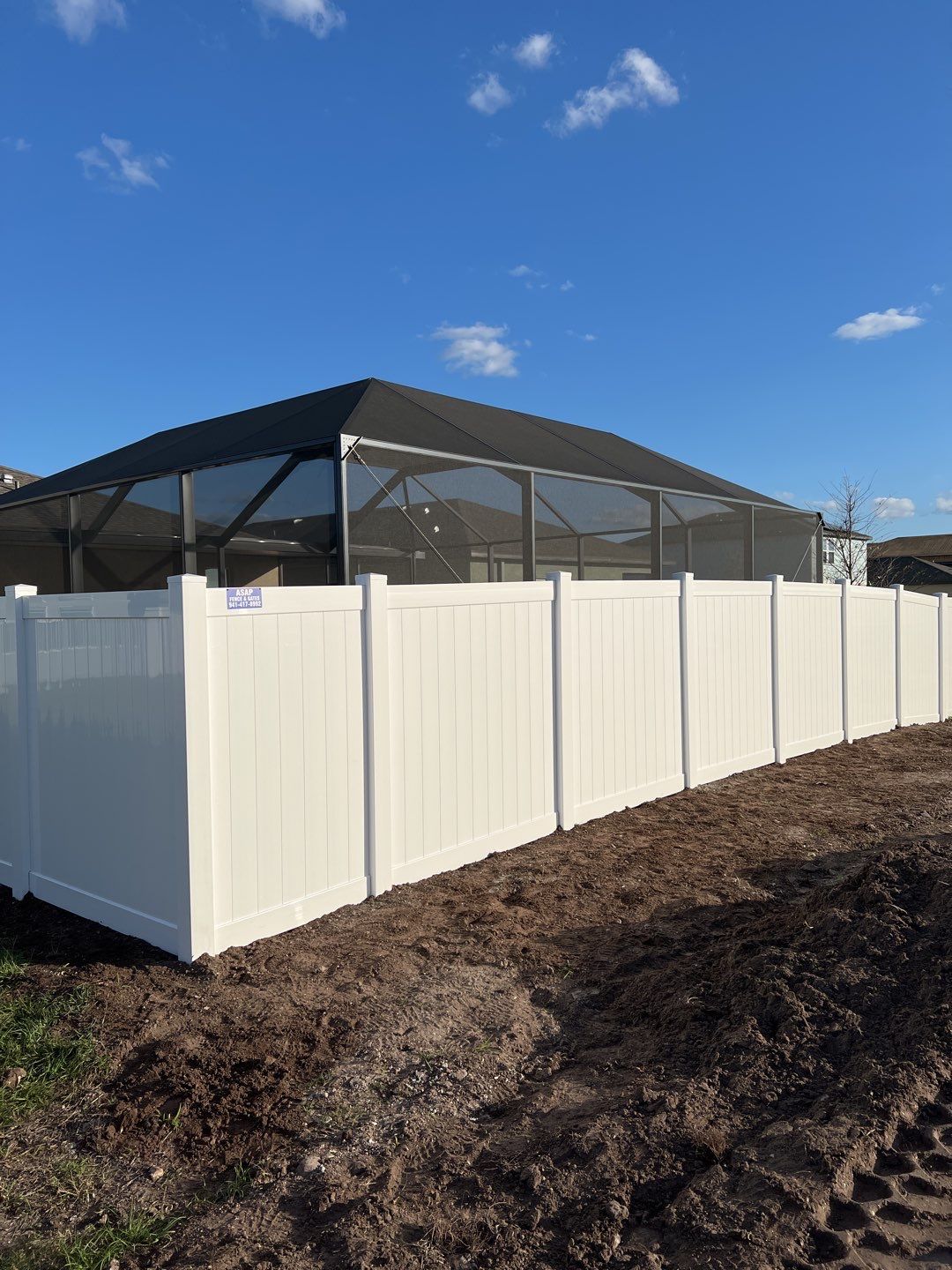 Ruskin, FL 6 ft Tall White Vinyl Privacy by Asap fence and gates, LLC