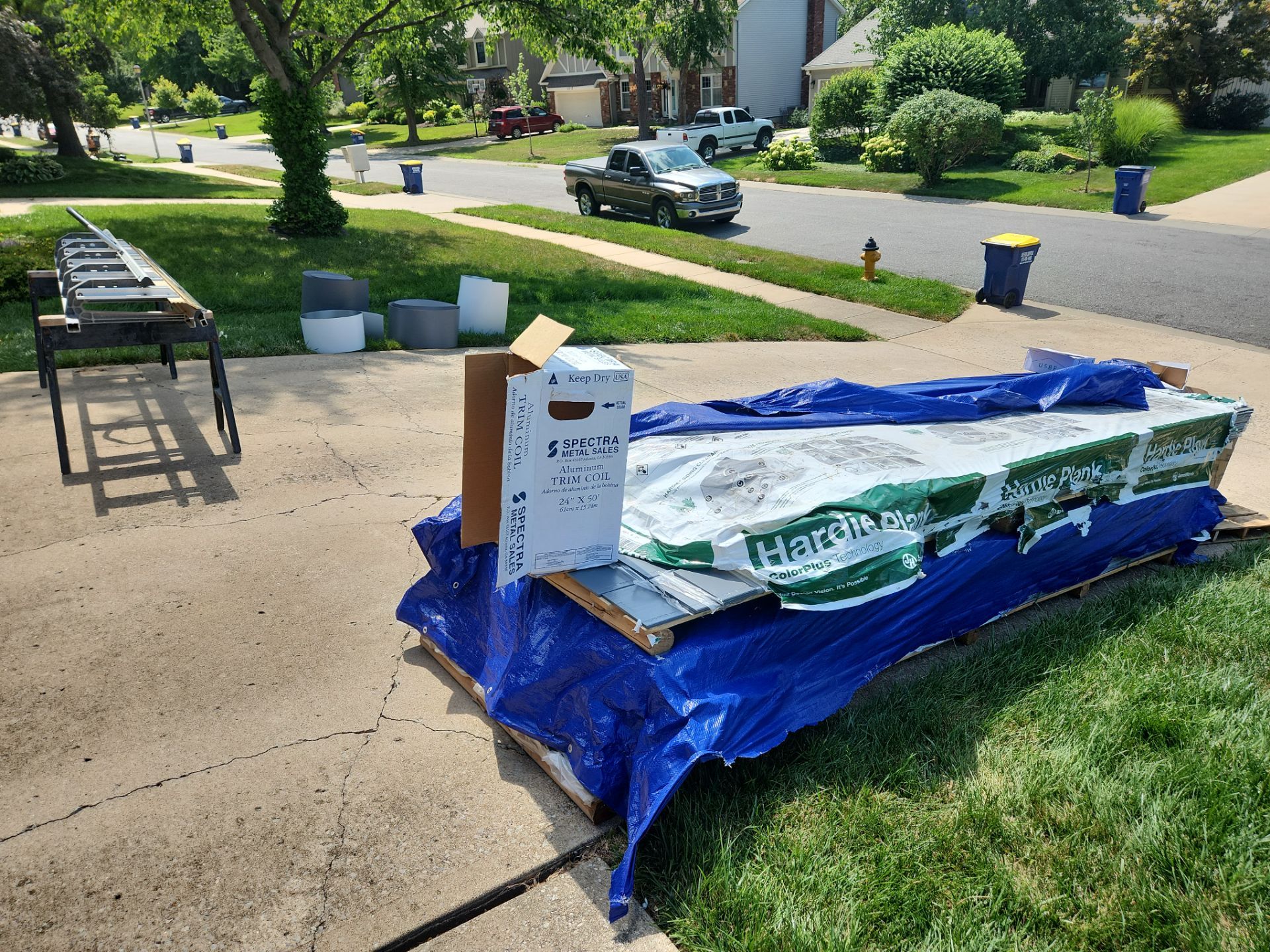 James Hardie siding in Overland park  by EEC  Windows, Siding & Roofing 