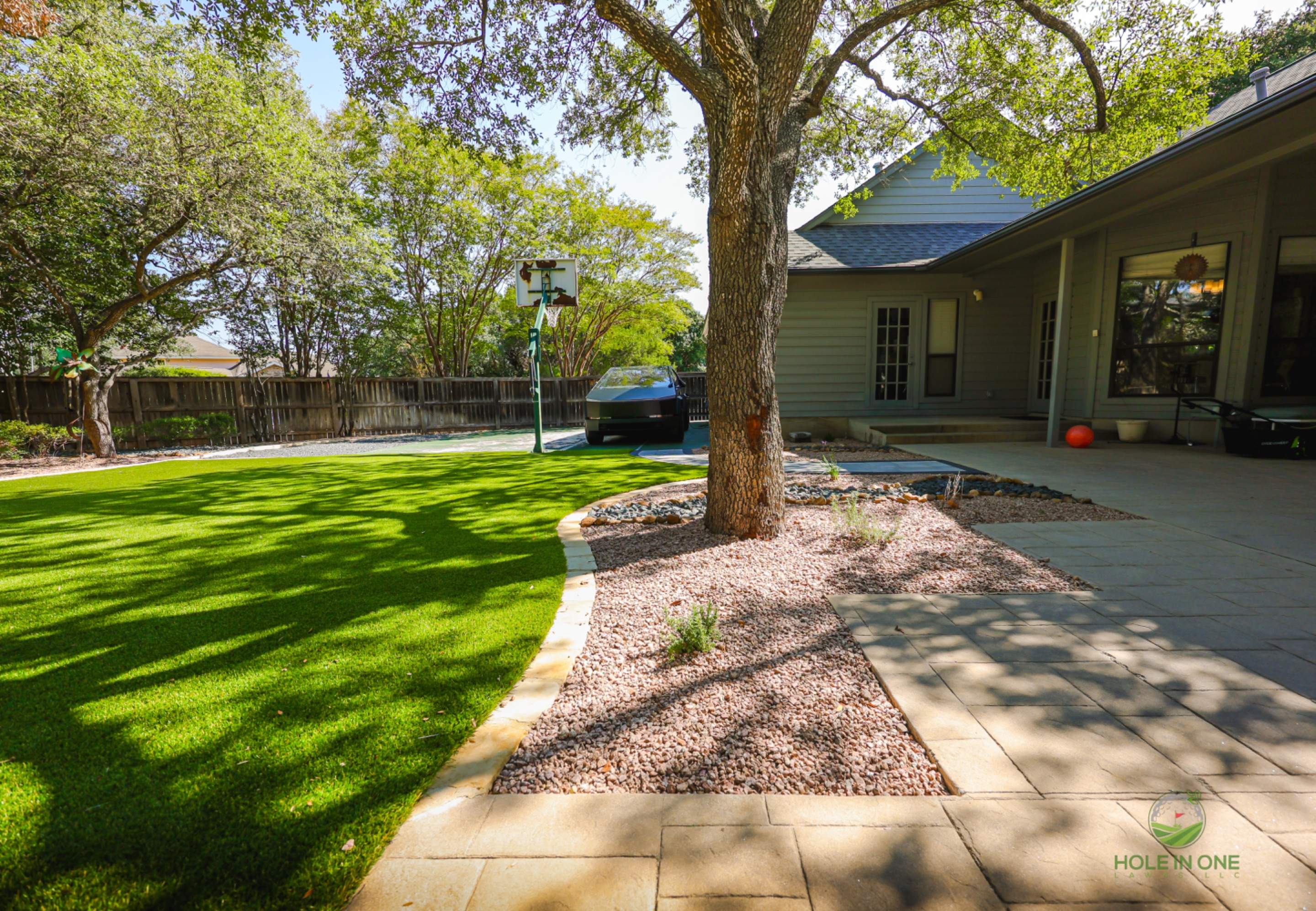 Chase Oak, San Antonio Tx. by Hole In One Lawns, LLC