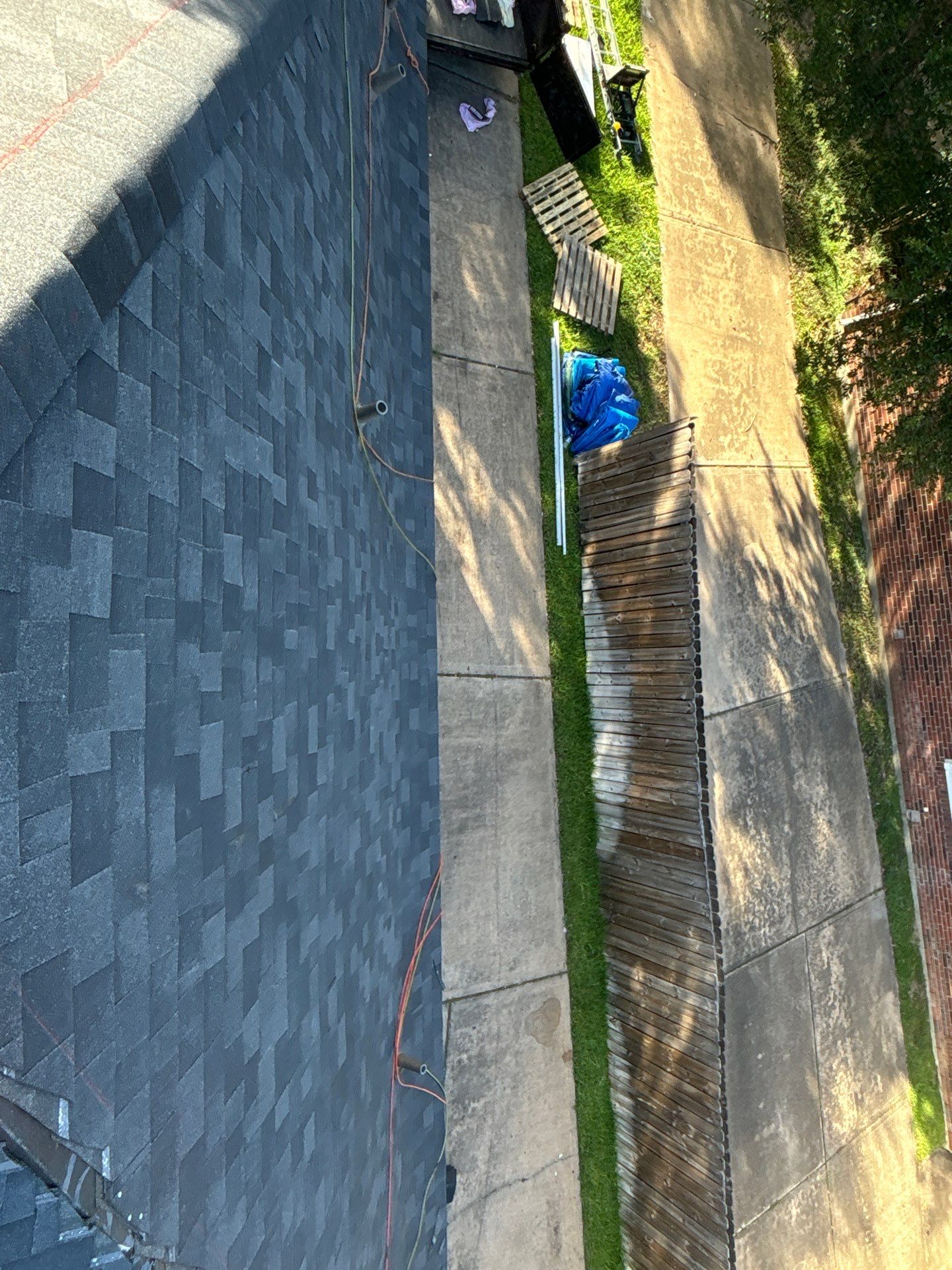 Residential Roofing Installation using Owen's Corning Duration (Lifetime) Shingles by Roof Repair Company