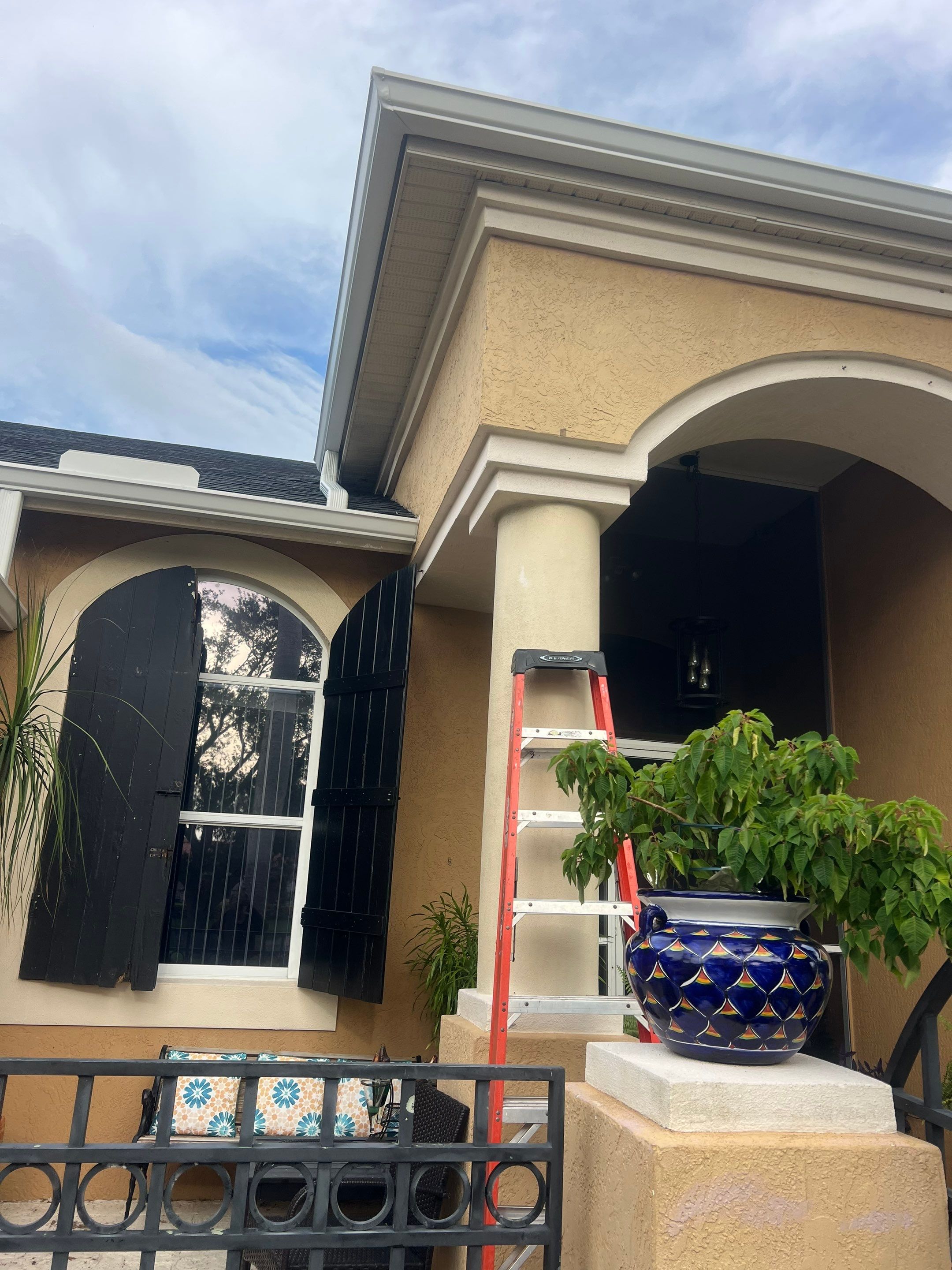 7-Inch Box Seamless Gutters in Bradenton FL by Gutter Professors