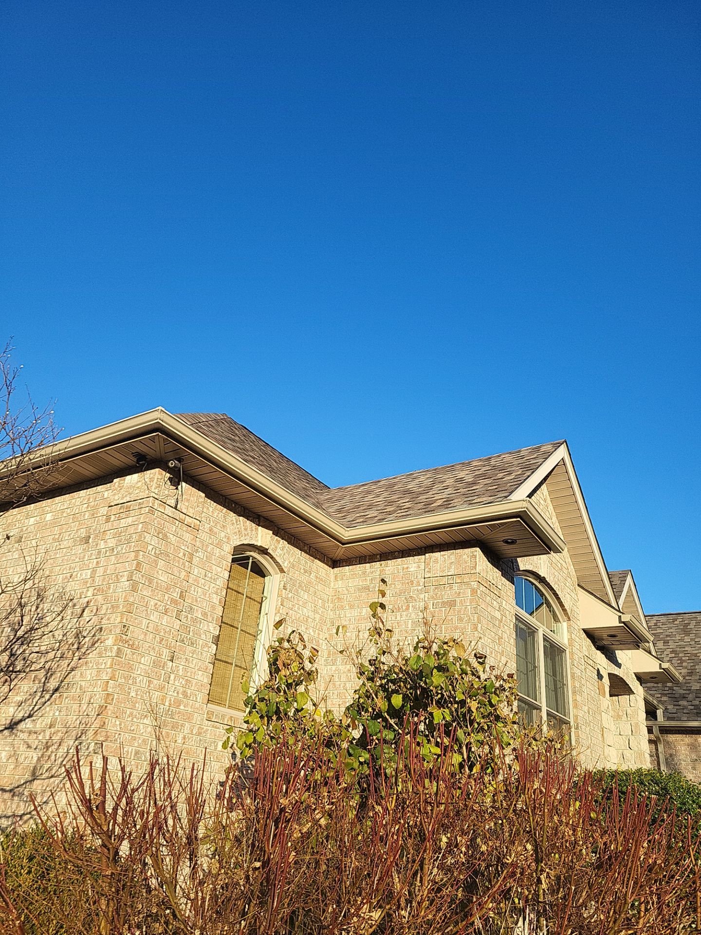 Residential Roofing & Gutter install - Atlas Pinnacle Pristine - Roof Color Majestic Shake - Gutter color Sierra Clay by Titan Commercial & Residential Roofing