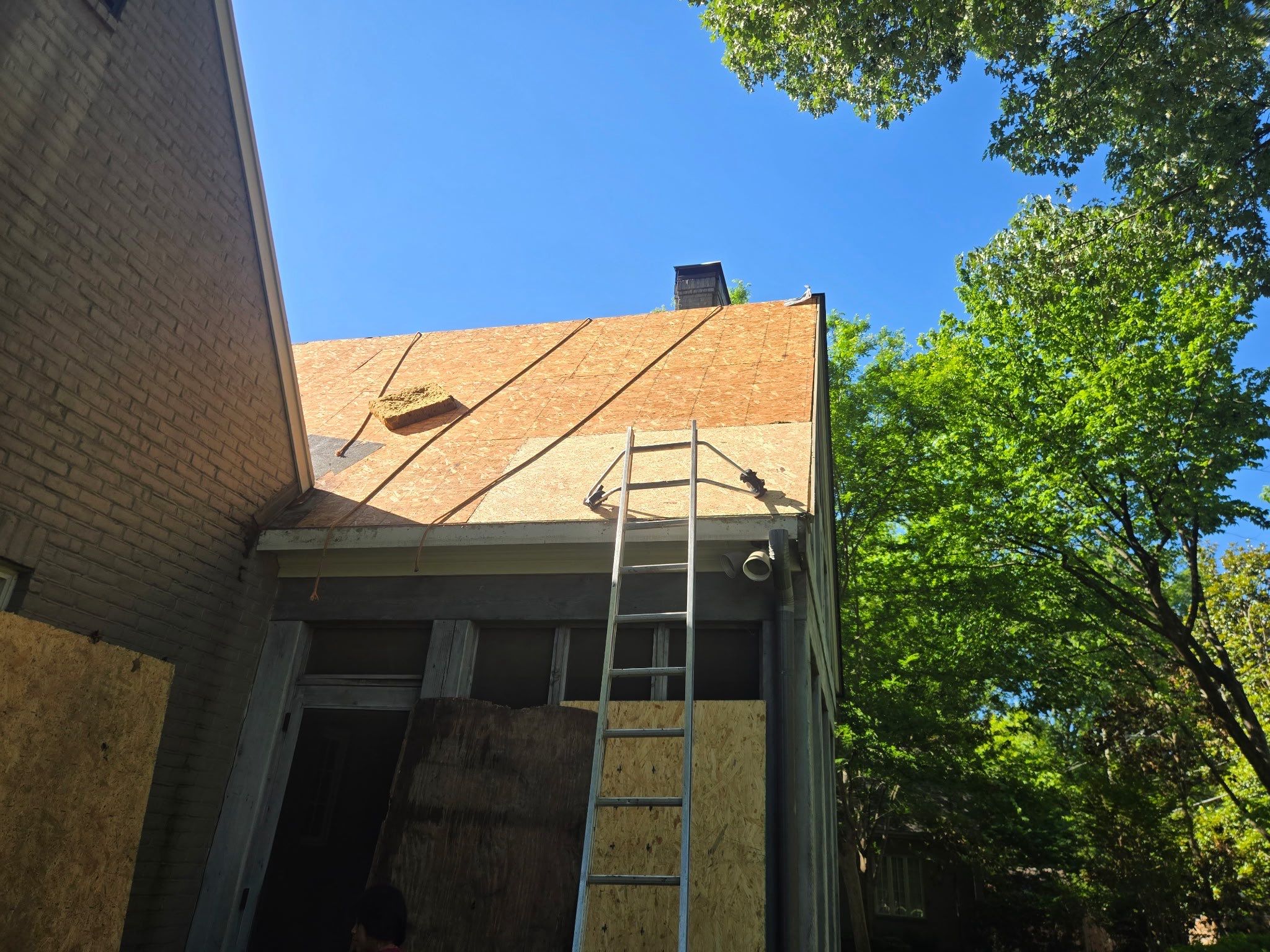 GAF Timberline HDZ Roof Replacement and Exterior Wood Repairs in Memphis by Revival Roofing Services
