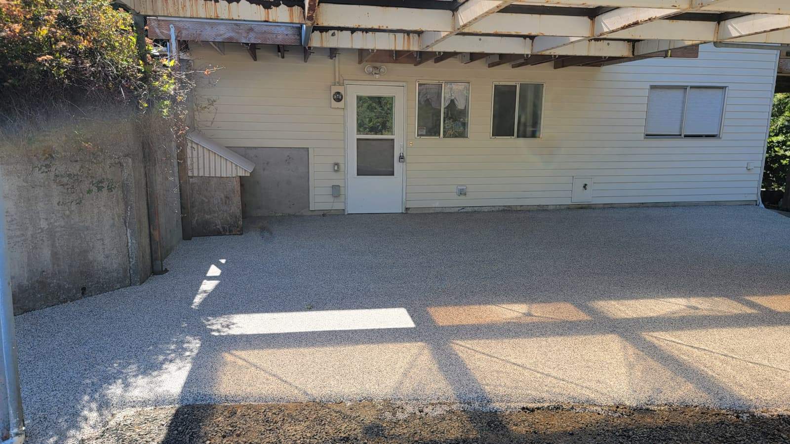 Oasis Underfoot: The Burj Inspired Vuba Transformation by Concrete Coating Experts Inc.