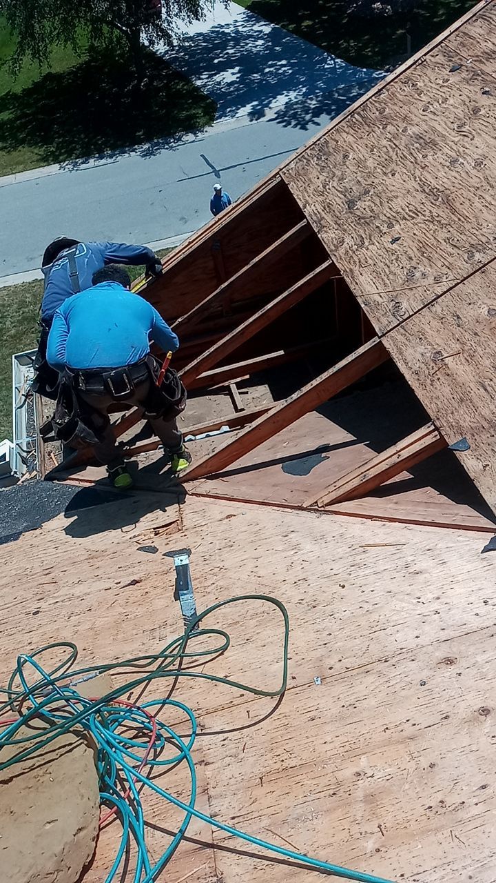 Roof Replacement using CertainTeed Landmark by 180 Contractors