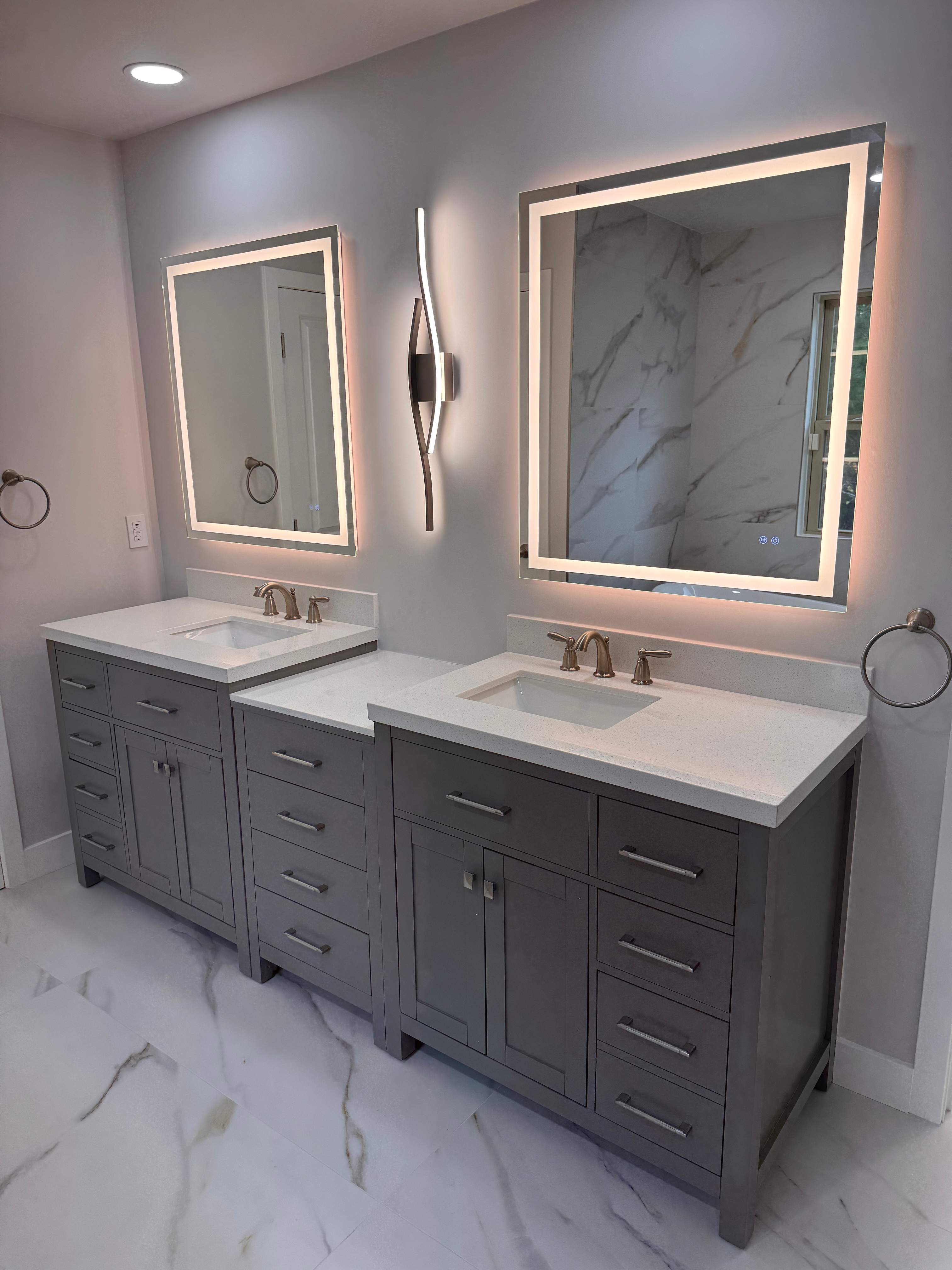 Master bathroom renovation by Prudencio